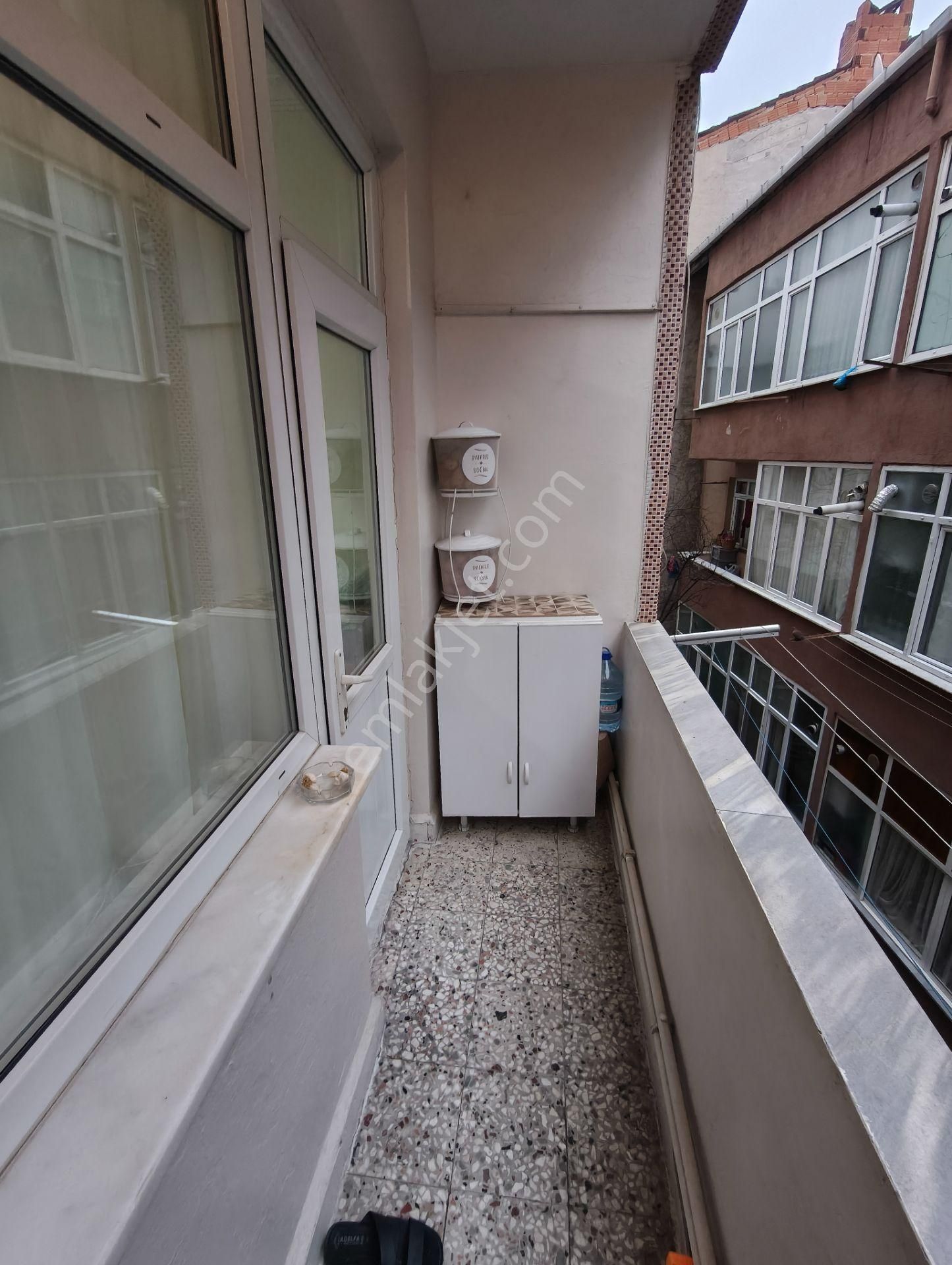 Balcıoğlundan Kartaltepe Mah. Satılık Bakımlı 1+1 Ara Kat Daire - Görsel 14