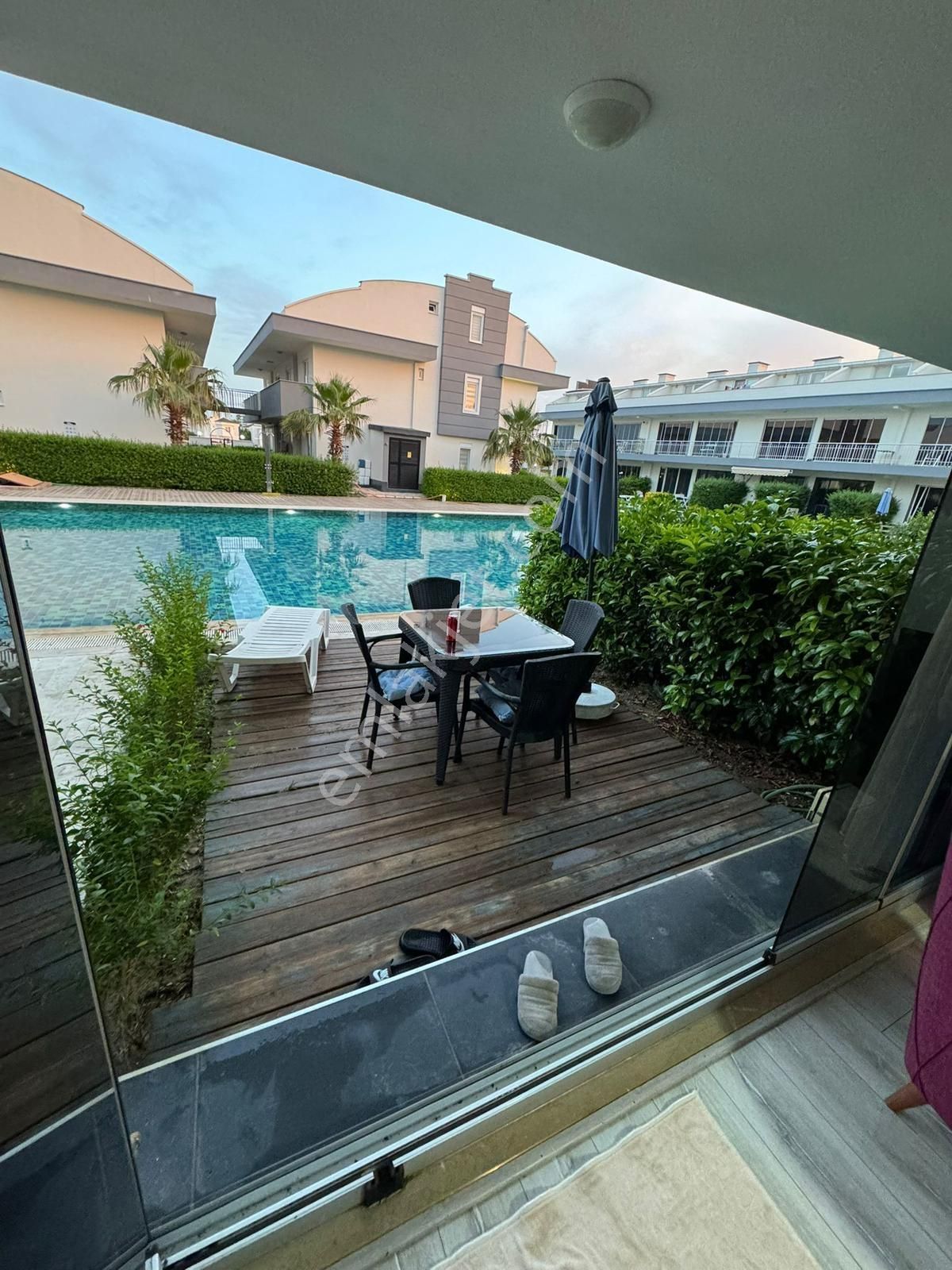 Kiralık 1+1 Eşyalı Daire | Havuzlu Site İçinde | Taşınmaya Hazır - Görsel 8