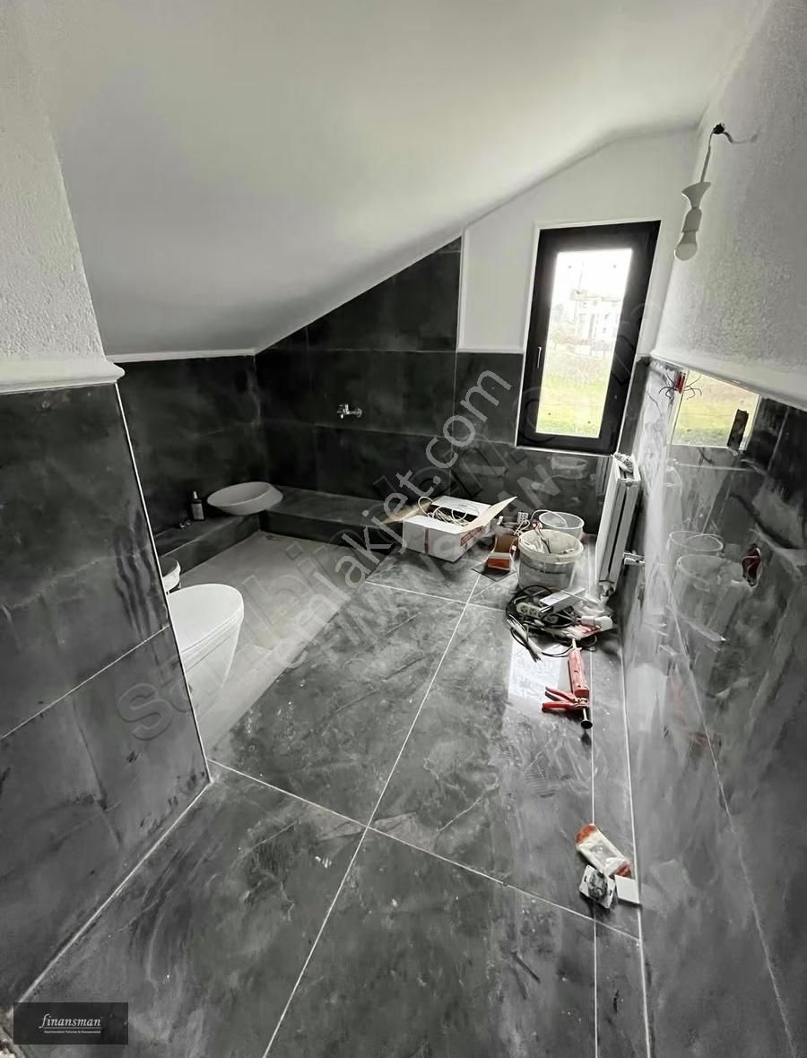 Bahçeşehir 2.kısım.. İçi Sıfır Teraslı Dublex.. Kısa Katlı Bina - Görsel 2