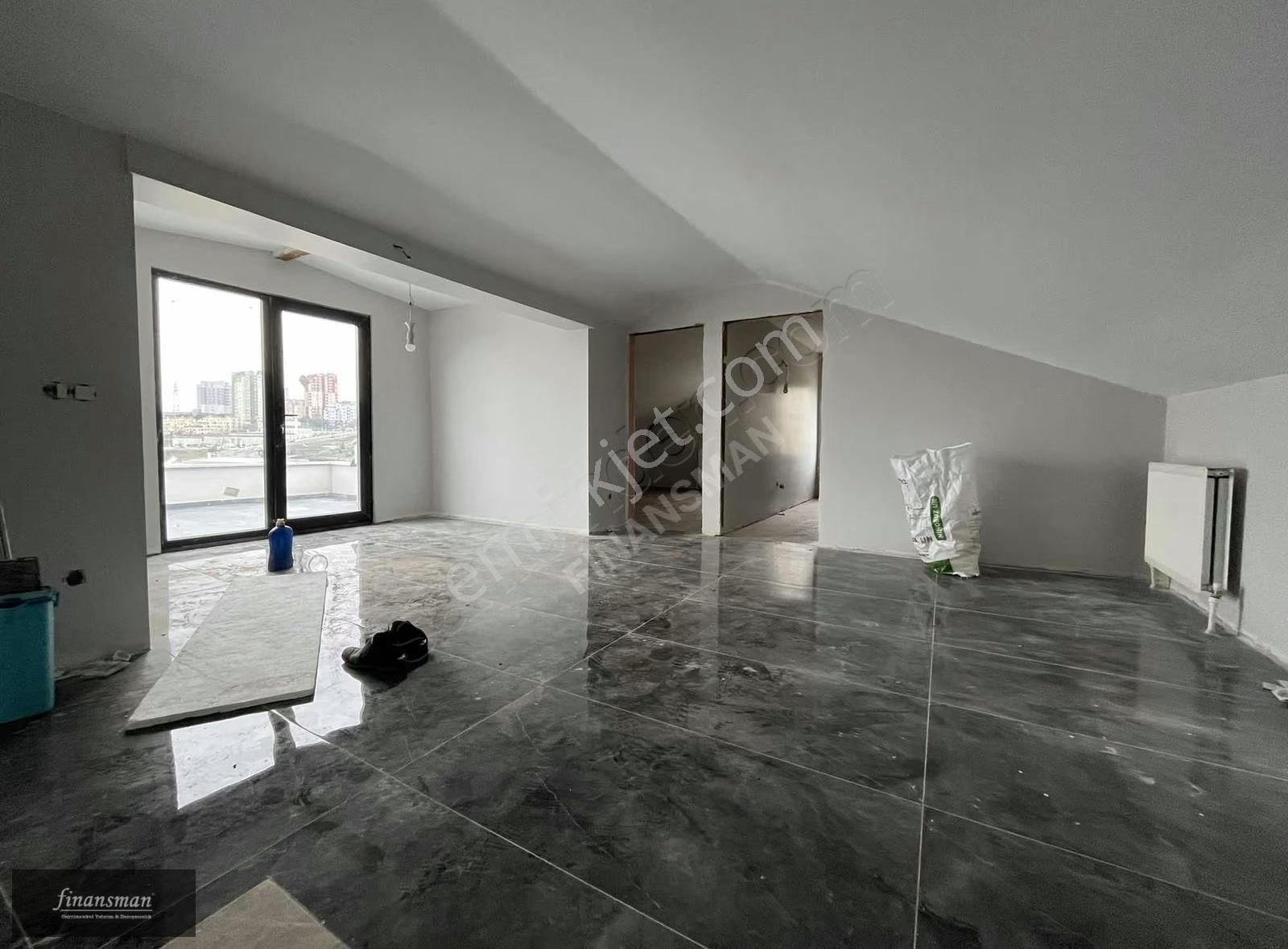 Bahçeşehir 2.kısım.. İçi Sıfır Teraslı Dublex.. Kısa Katlı Bina - Görsel 4