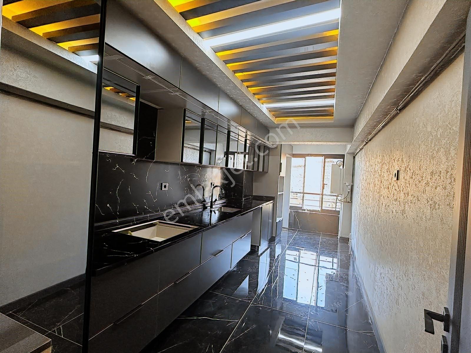 Osmangazi Site İçerisinde Mega Lüx Yapılı Kaçırılmayacak 3+1