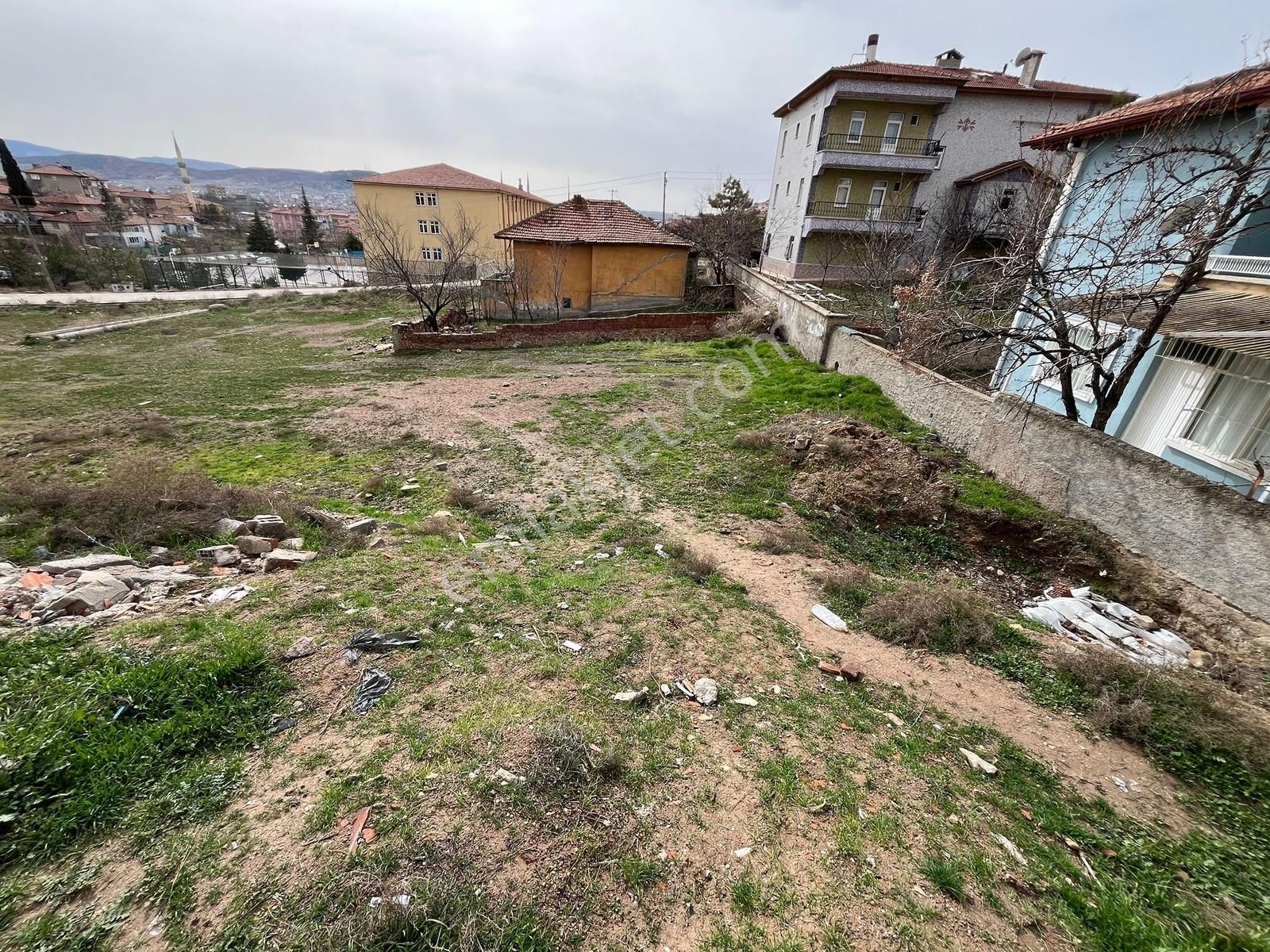 Nova'dan Karacalı Caddesi Yakını 404 M2 Tek Tapu Arsa - Görsel 3