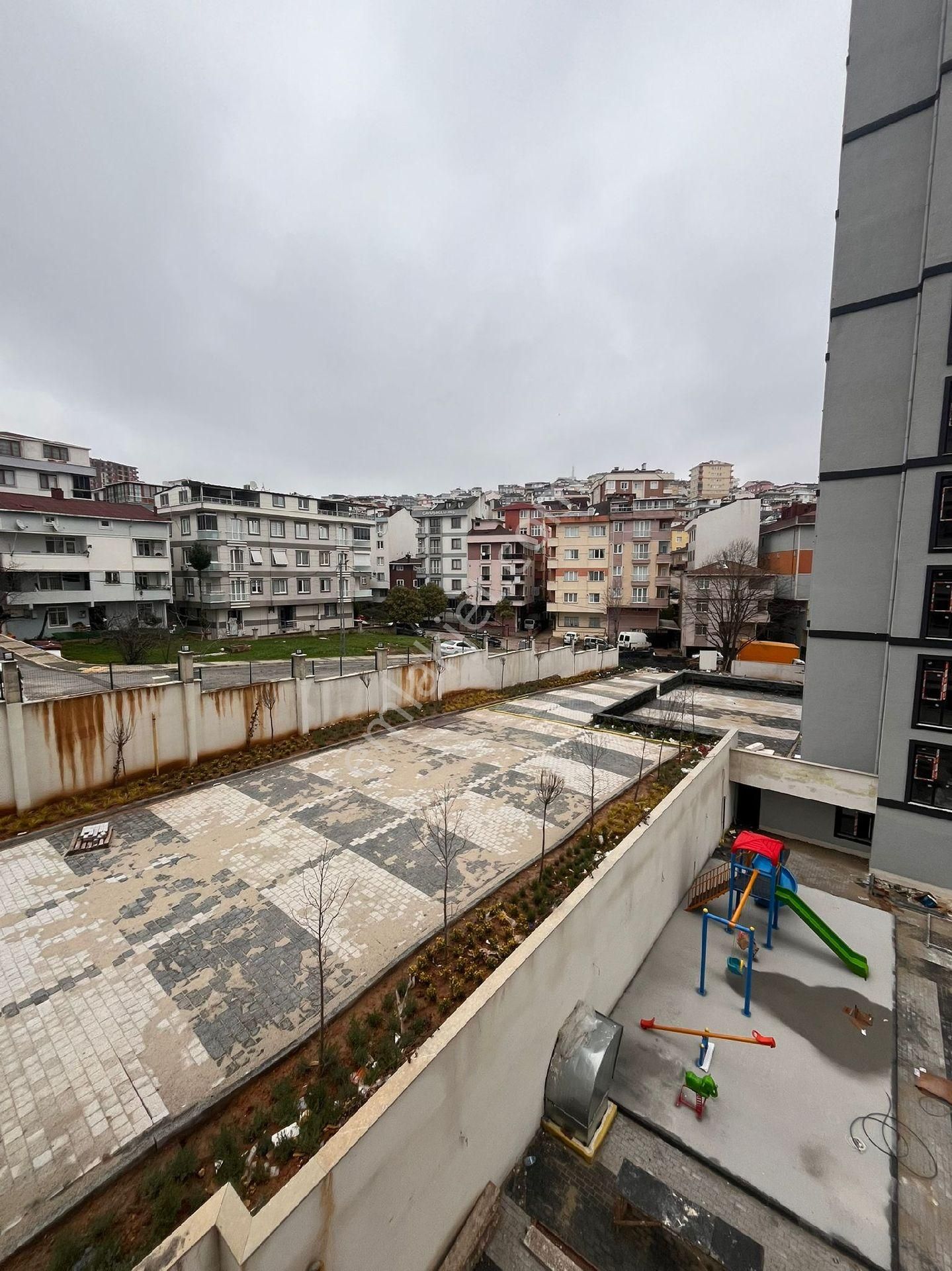 Görgülü Emlaktan Sancaktepe Safa Mahallesinde Satılık Daire