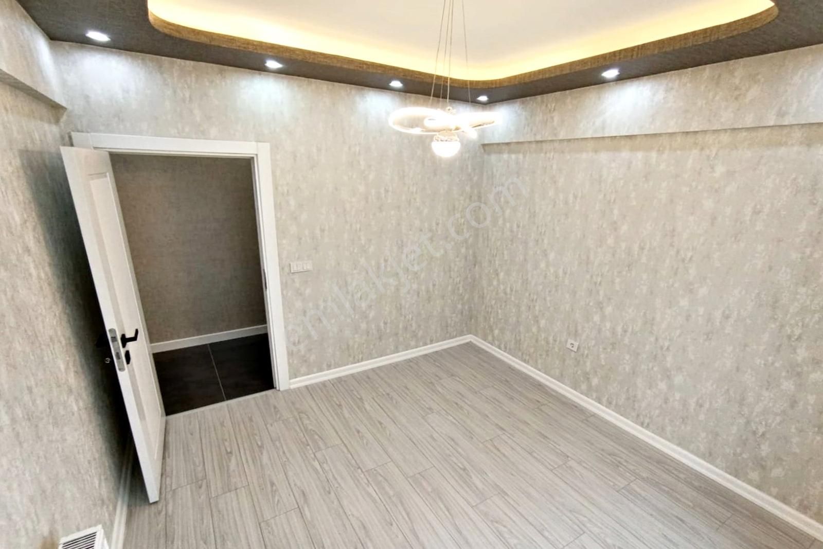 Ufuk Özdemir'den Çilek Sokak'ta Ultra Lüks Yapılı Bağımsız 3+1 - Görsel 26