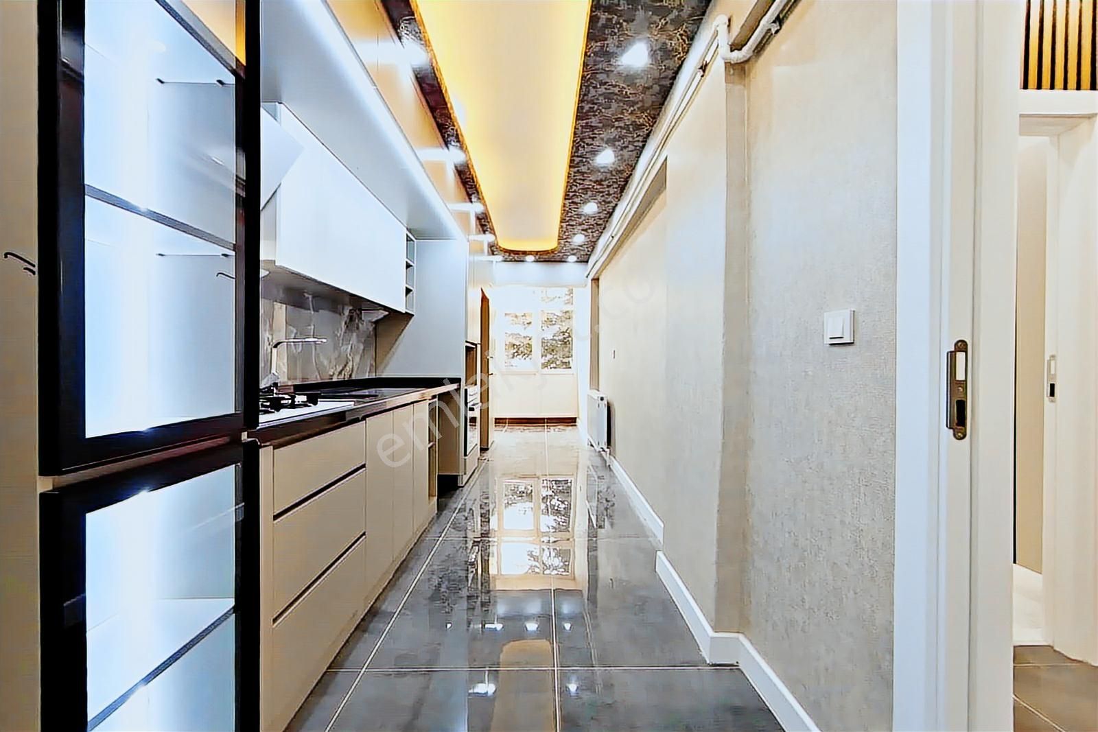 Ufuk Özdemir'den Çilek Sokak'ta Ultra Lüks Yapılı Bağımsız 3+1 - Görsel 34