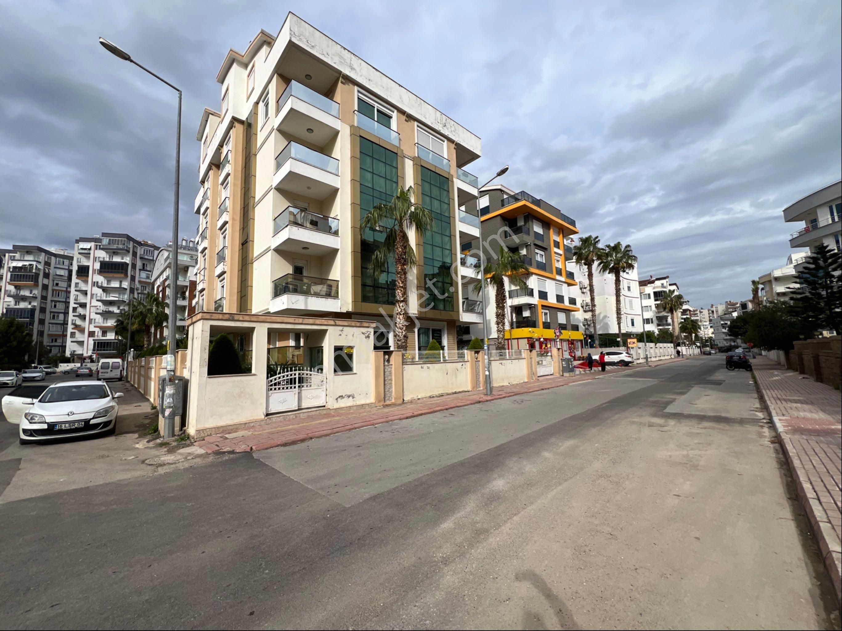 Antalya Konyaaltı Hurma Merkezde Katta Tertemiz Yeni Eşyalı 2+1full Eşyalı - Görsel 14