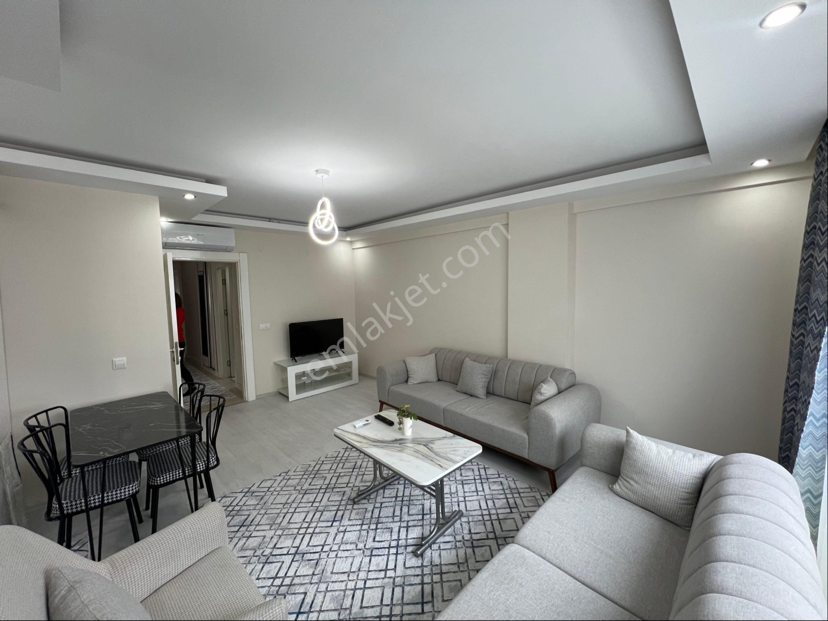 Antalya Konyaaltı Hurma Merkezde Katta Tertemiz Yeni Eşyalı 2+1full Eşyalı
