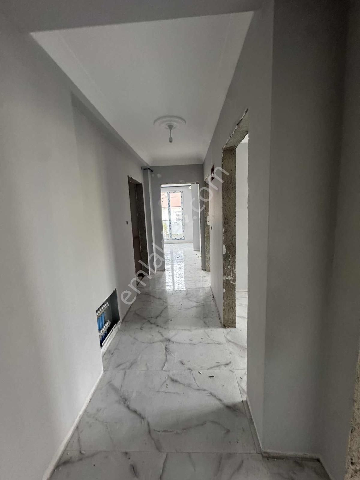 Karakolun Yanı Başında 2+1 90 M2 Sıfır Arakat - Görsel 2