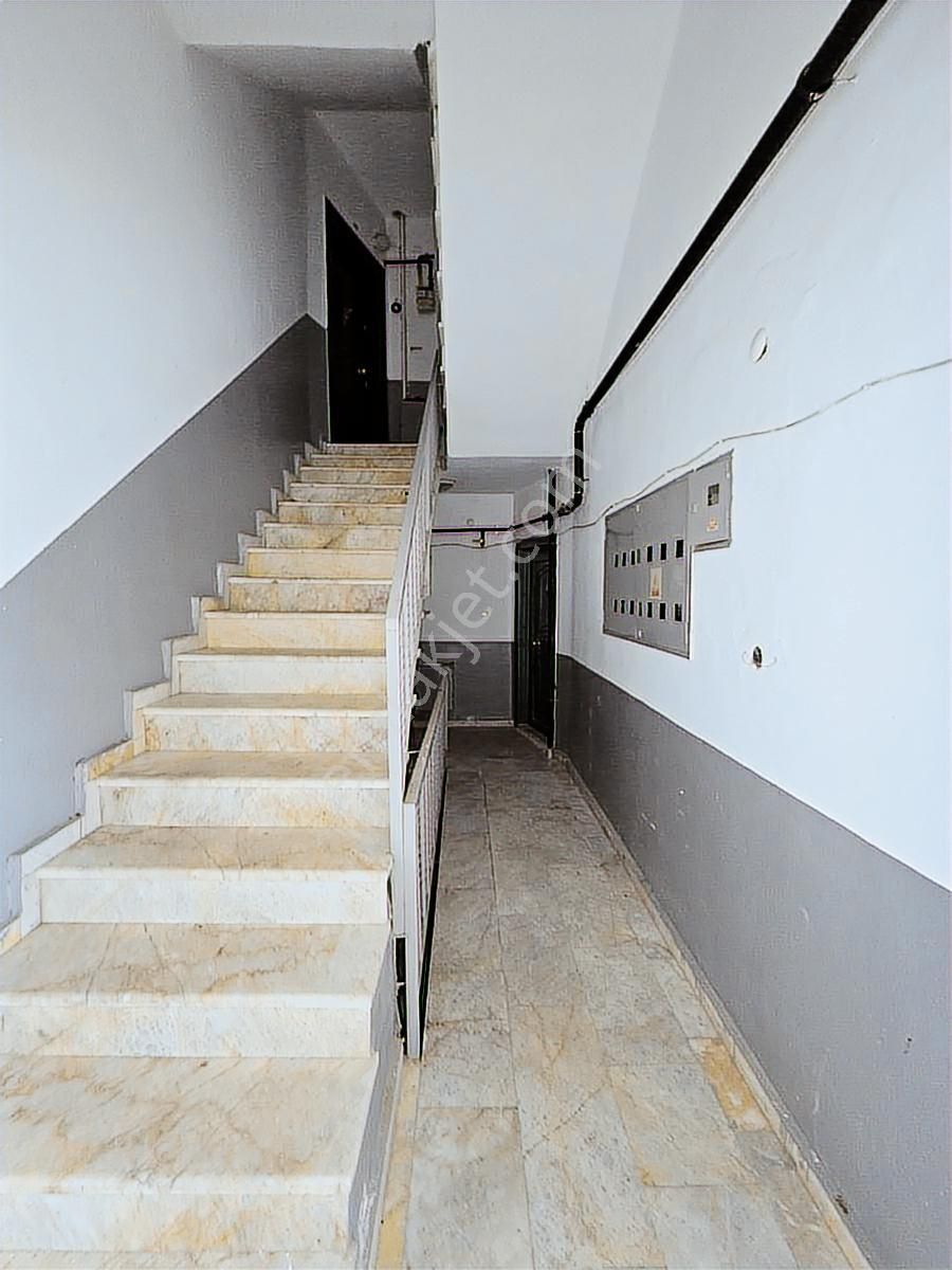 Çınarcık Çamlıkta Deniz Manzaralı Arakat Daire - Görsel 5