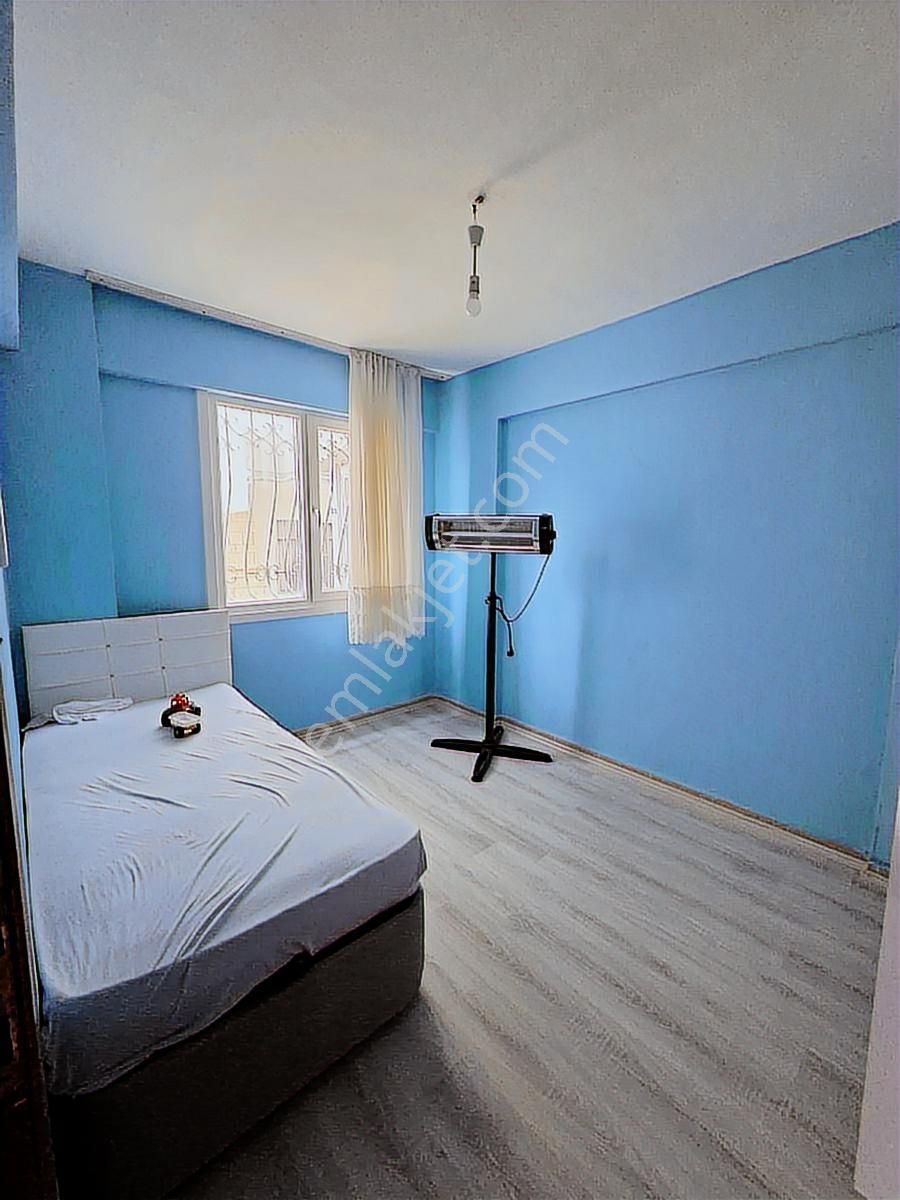 Çınarcık Çamlıkta Deniz Manzaralı Arakat Daire - Görsel 21