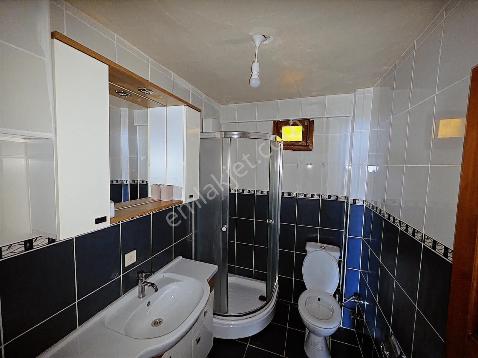 Çınarcık Çamlıkta Deniz Manzaralı Arakat Daire - Görsel 6