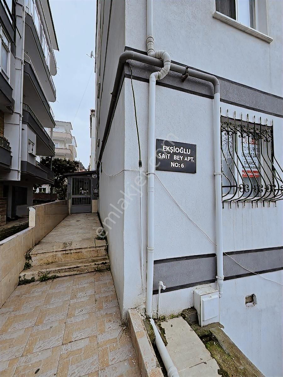 Çınarcık Çamlıkta Deniz Manzaralı Arakat Daire - Görsel 15