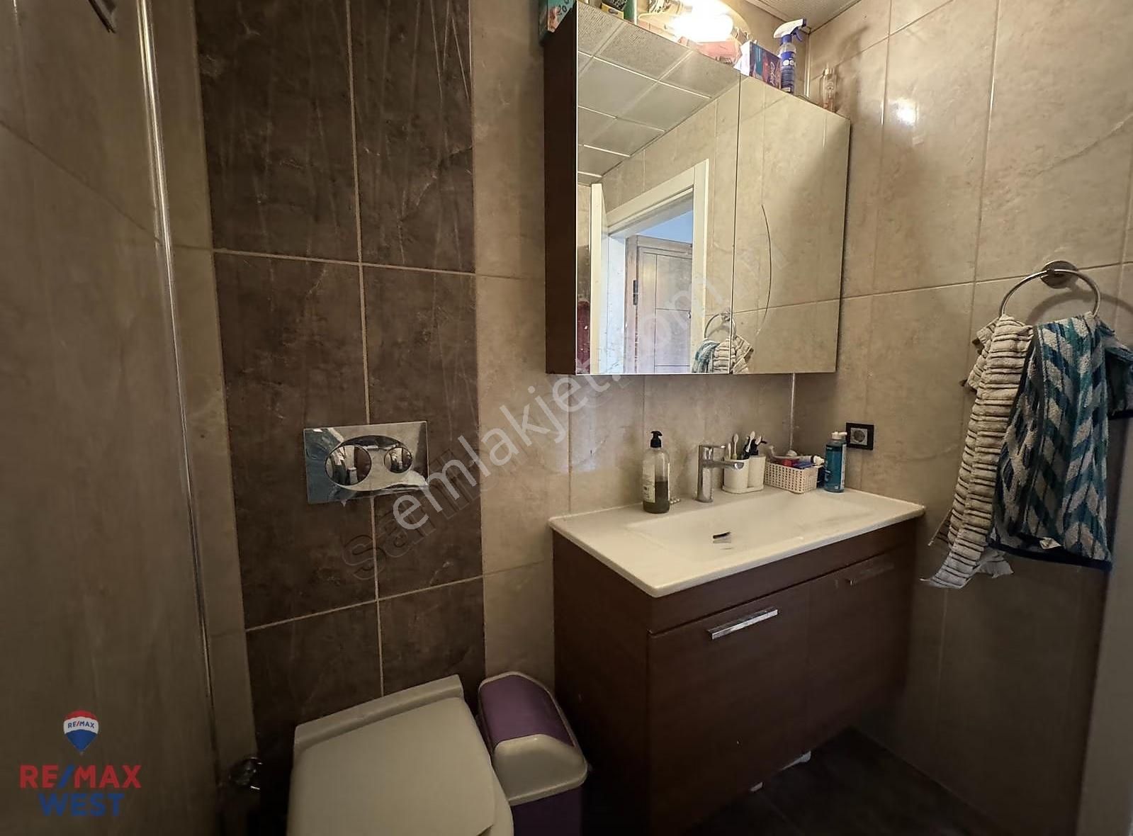 İzmir Bornova Nest Çamdibi Sitesi Satılık 1+1