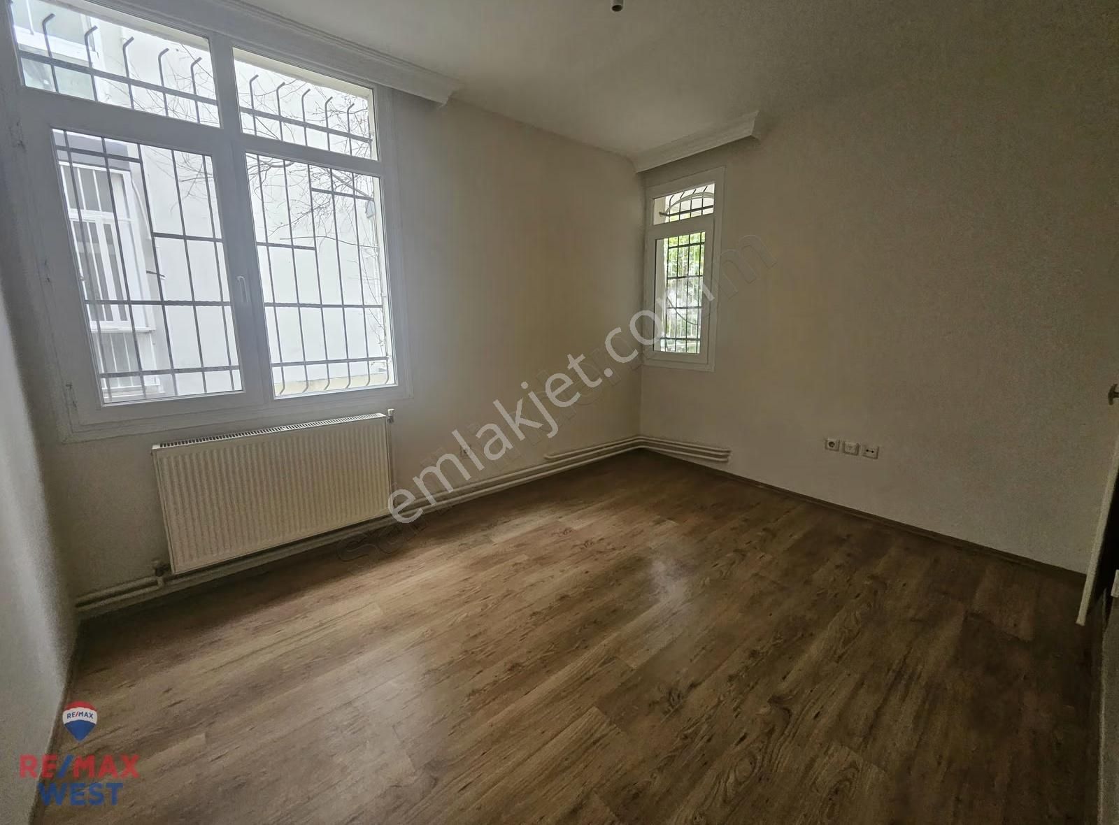 Karşıyaka Çamlık Sahile Yakın Bahçe Katı Kiralık 3+1 Daire - Görsel 19