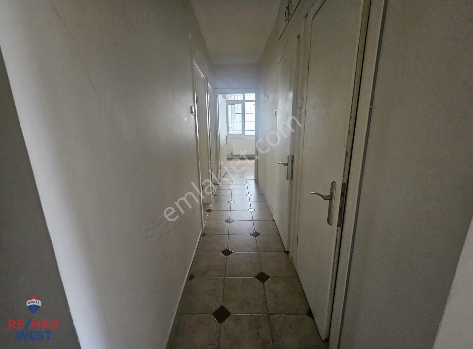 Karşıyaka Çamlık Sahile Yakın Bahçe Katı Kiralık 3+1 Daire - Görsel 24