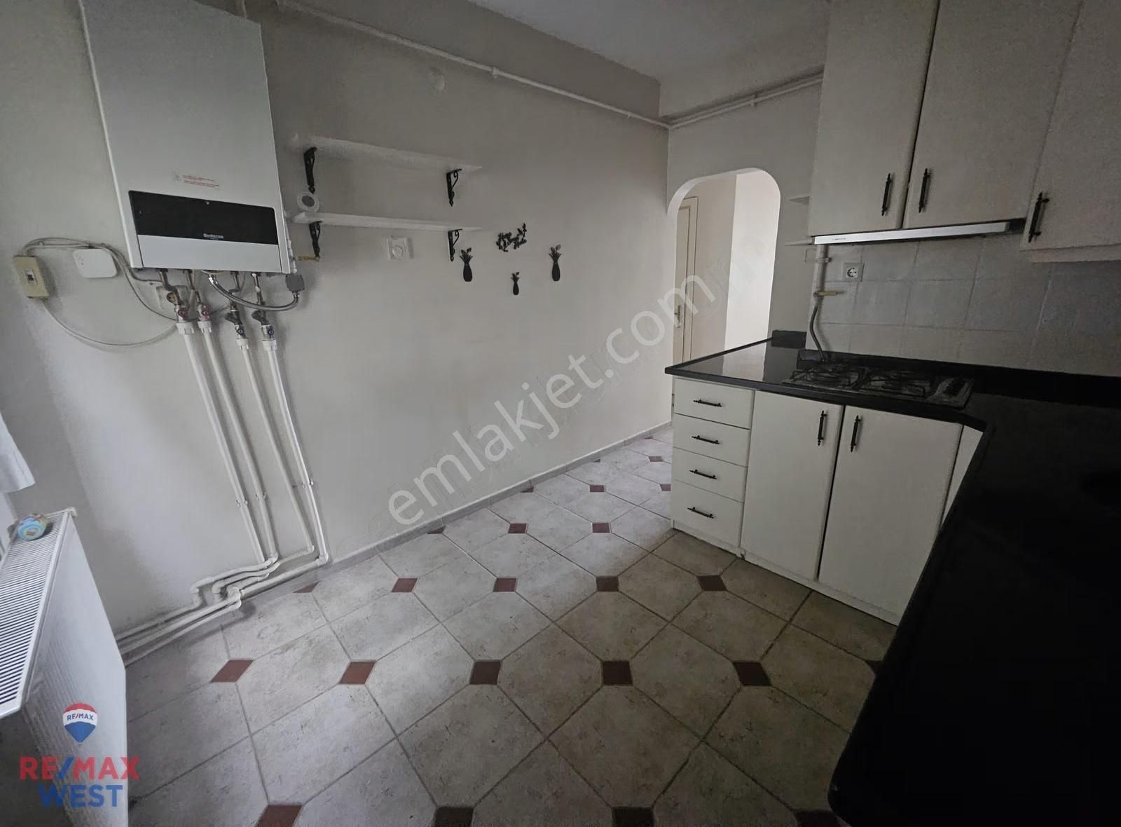 Karşıyaka Çamlık Sahile Yakın Bahçe Katı Kiralık 3+1 Daire - Görsel 22
