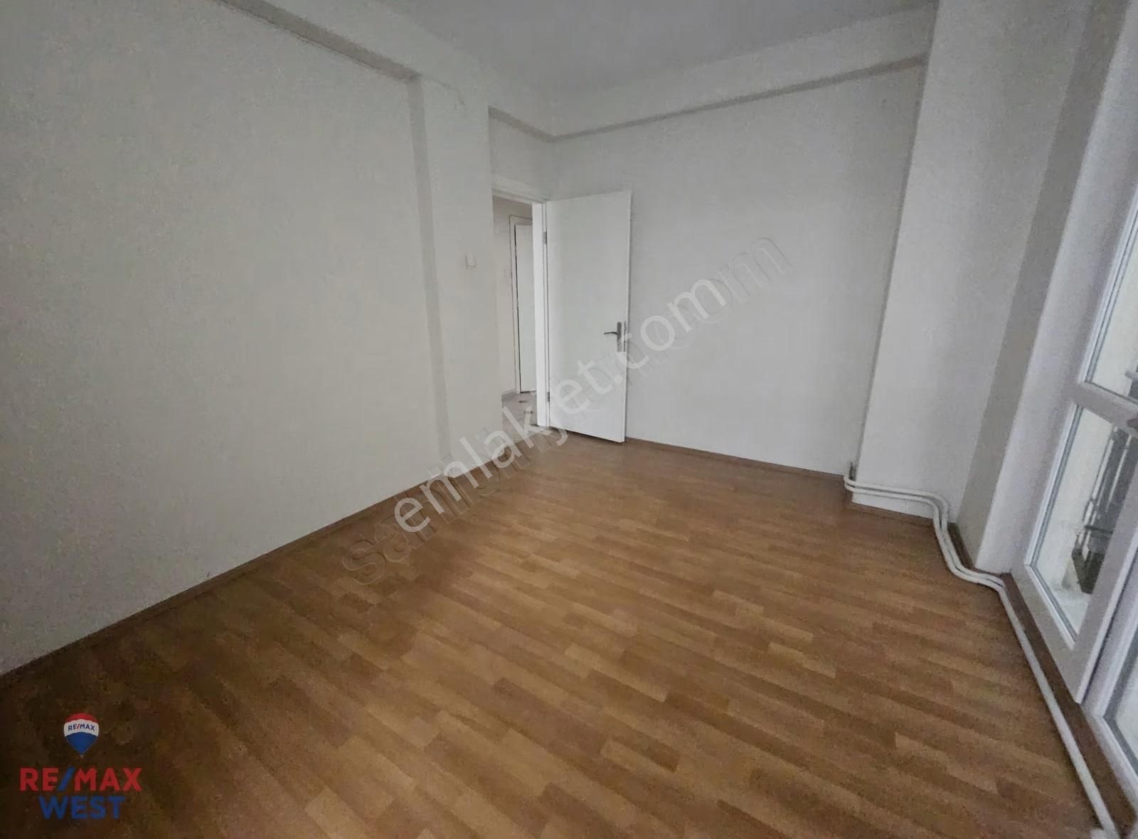 Karşıyaka Çamlık Sahile Yakın Bahçe Katı Kiralık 3+1 Daire - Görsel 18