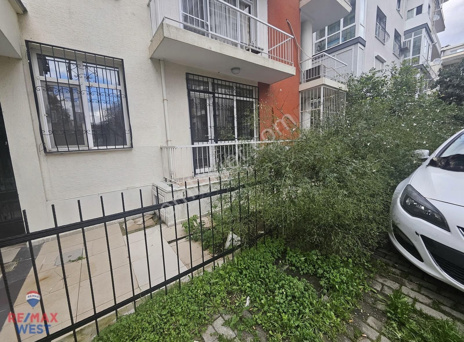 Karşıyaka Çamlık Sahile Yakın Bahçe Katı Kiralık 3+1 Daire - Görsel 16