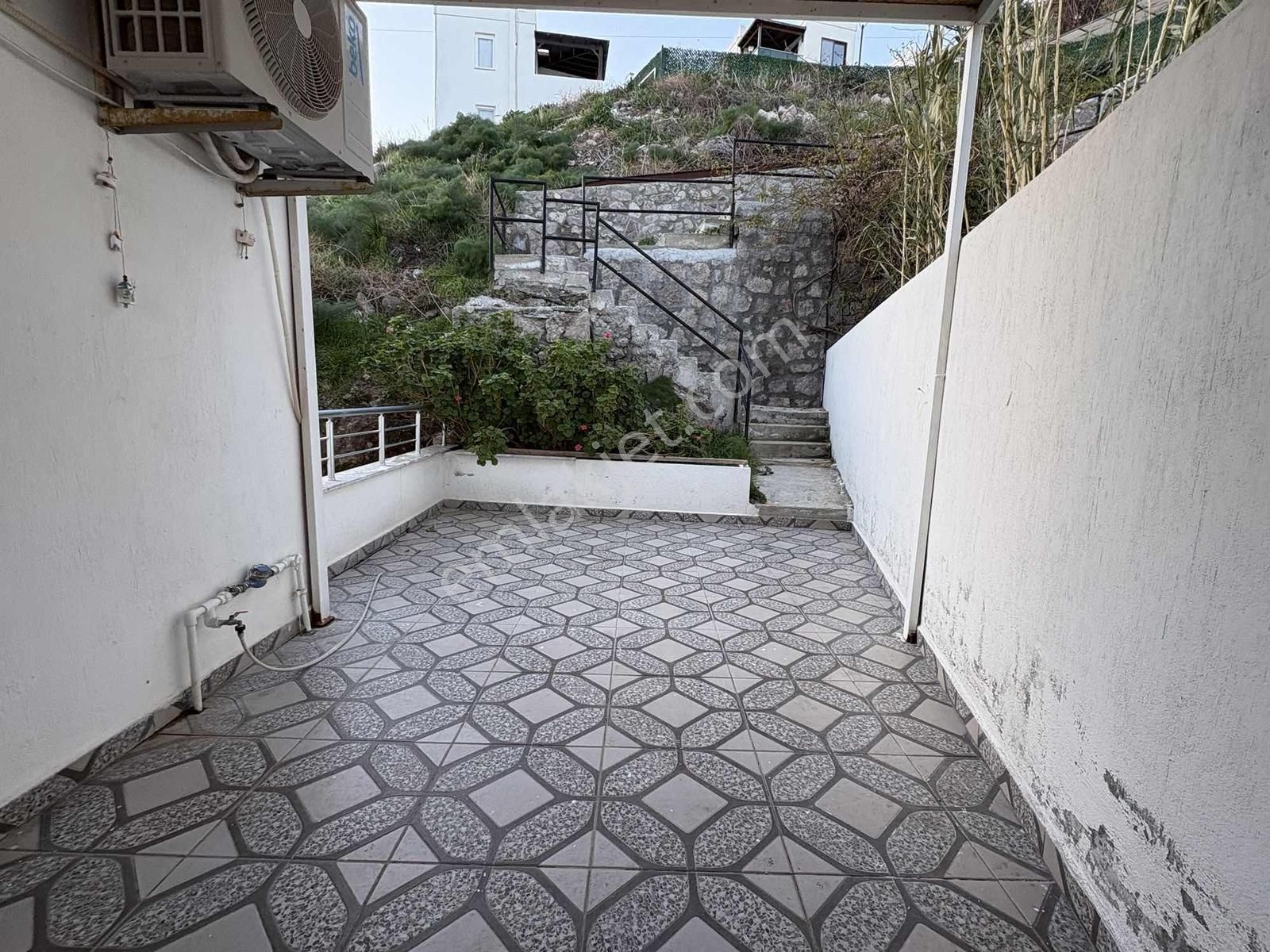 Yahşi'de Plajlı Sitede Yıllık Kiralık Müstakil Villa - Görsel 8