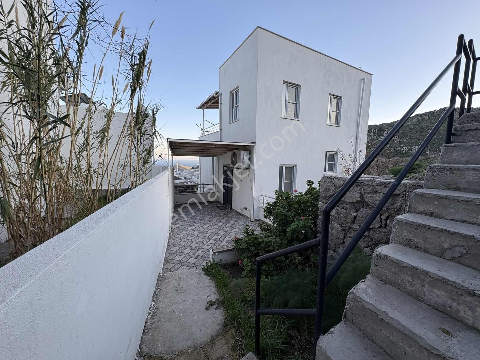 Yahşi'de Plajlı Sitede Yıllık Kiralık Müstakil Villa - Görsel 12
