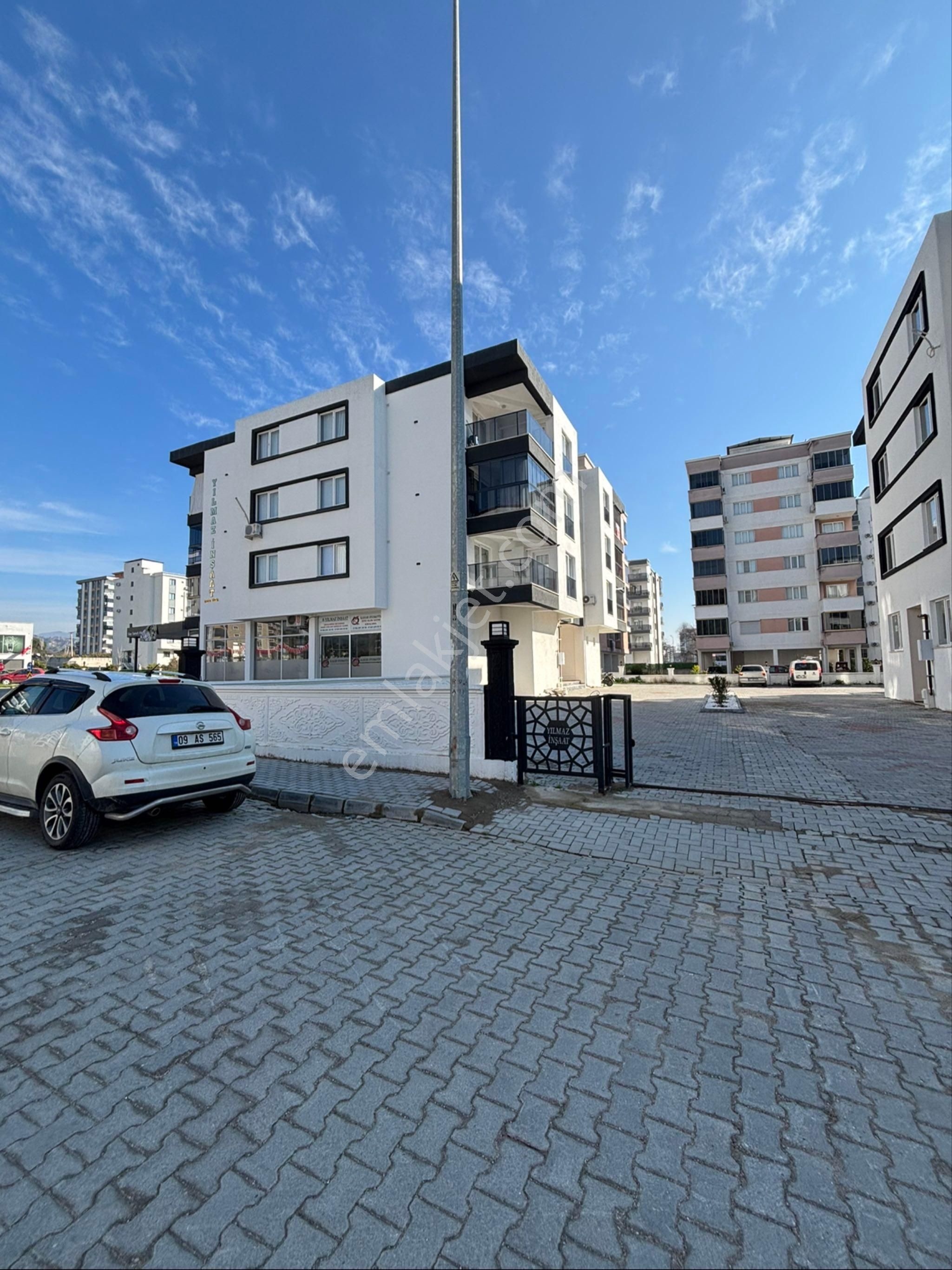 Yeşil Mahalle Yerden Isıtma Ebeveyn Banyolu 2++1 Satılık Daire