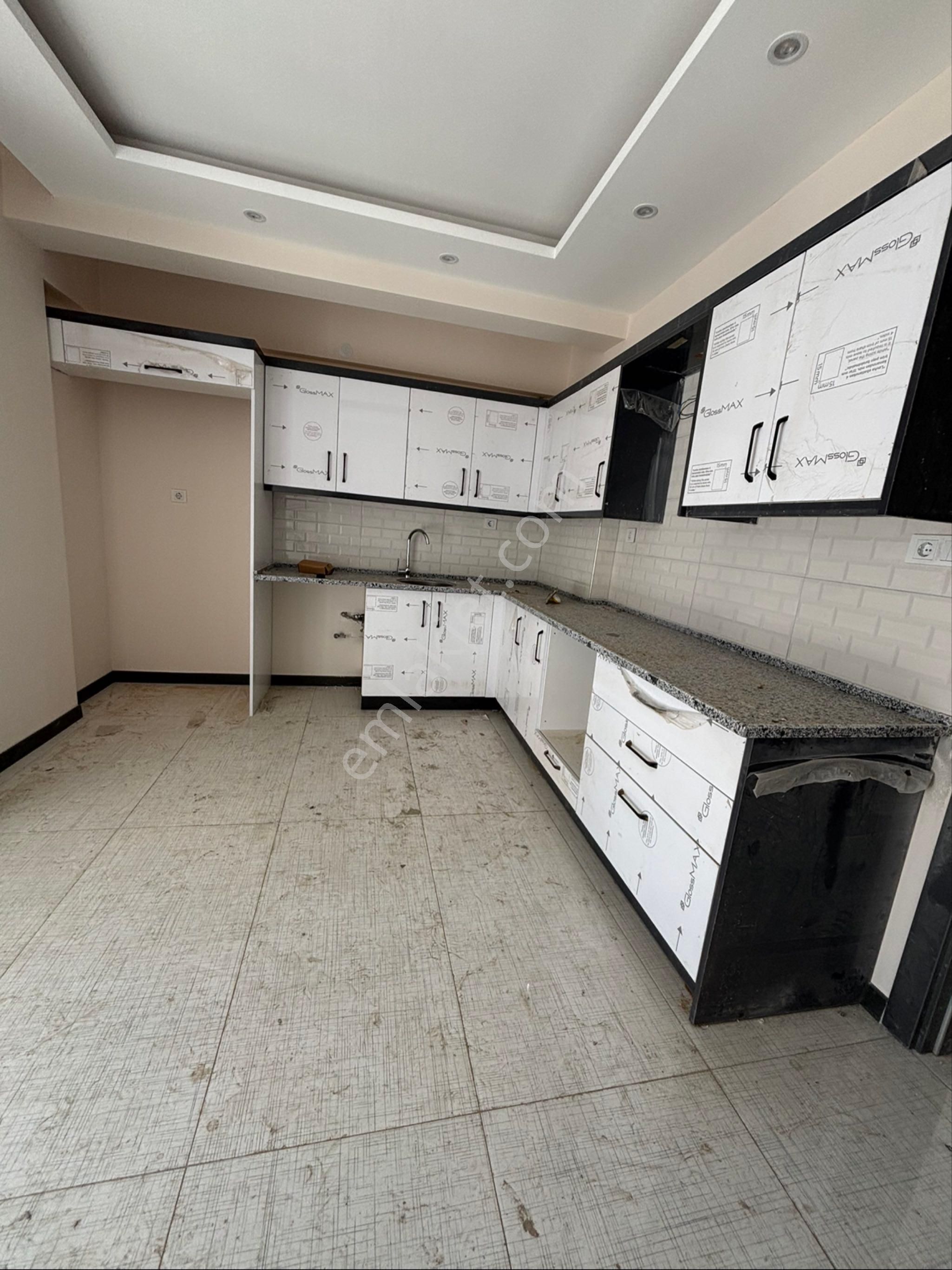 Yeşil Mahalle Yerden Isıtma Ebeveyn Banyolu 2++1 Satılık Daire - Görsel 6