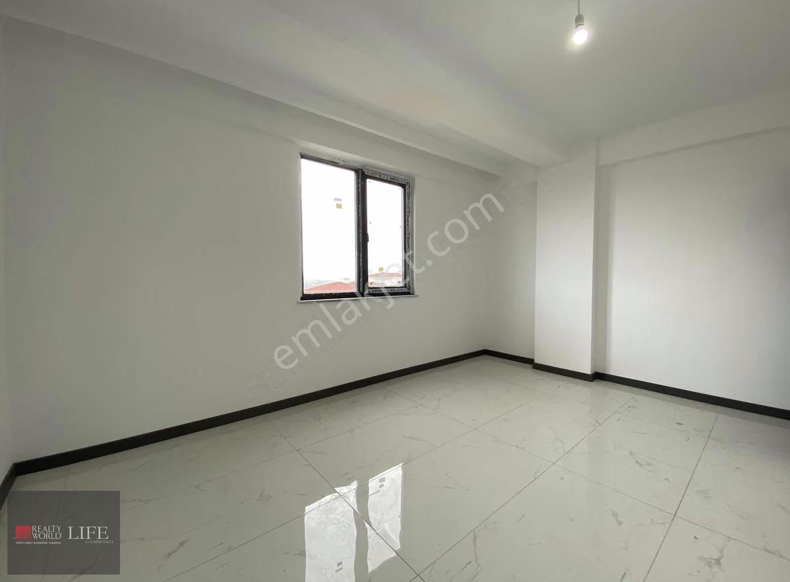 Rw Lıfe // Emek Mh. Albayrak Blv. Yakını Satılık 2+1 Lüks Daire - Görsel 3