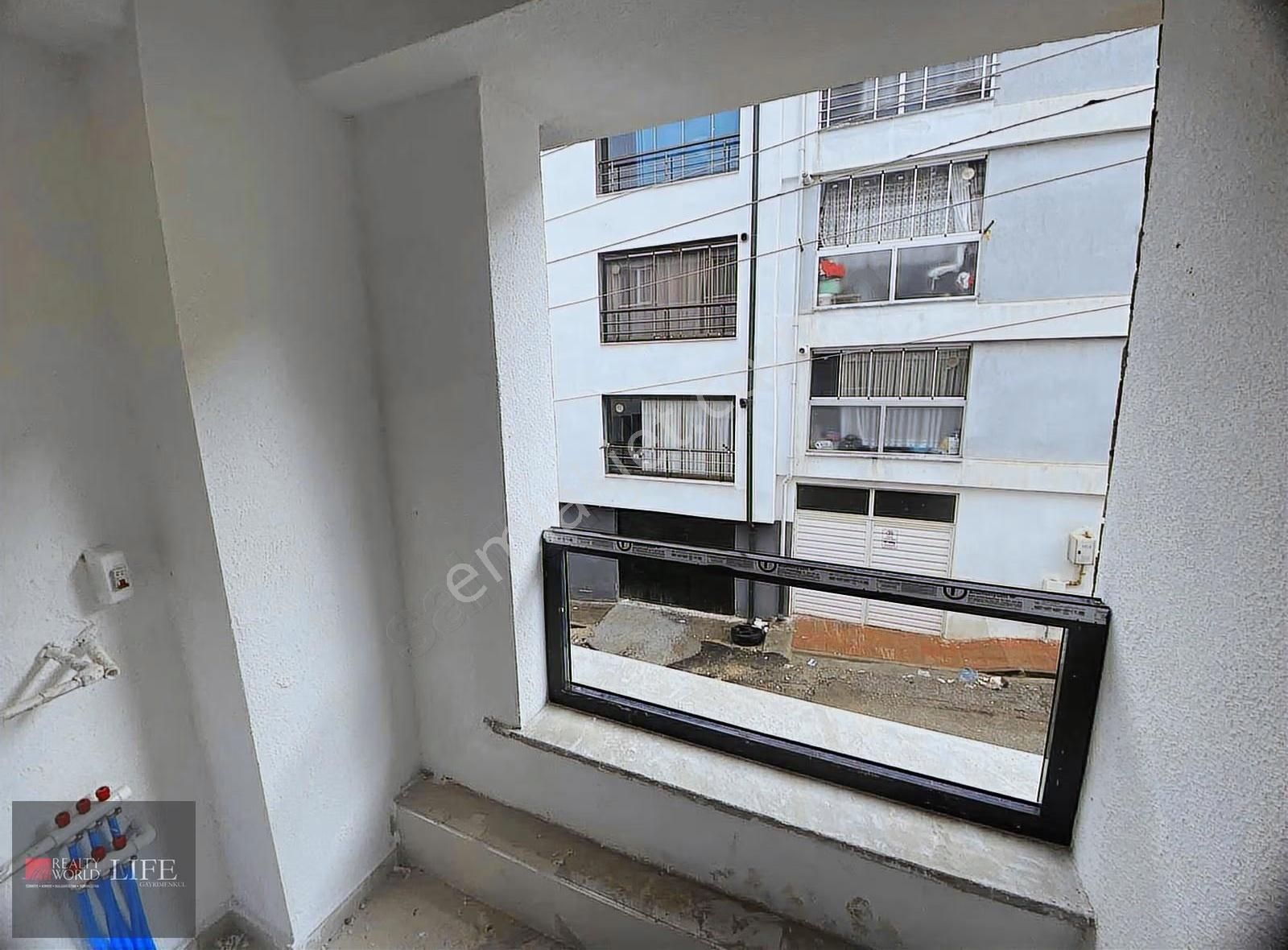 Rw Lıfe// Emek Mahallesi Ayrı Mutfak Satılık 2+0 Daire - Görsel 2