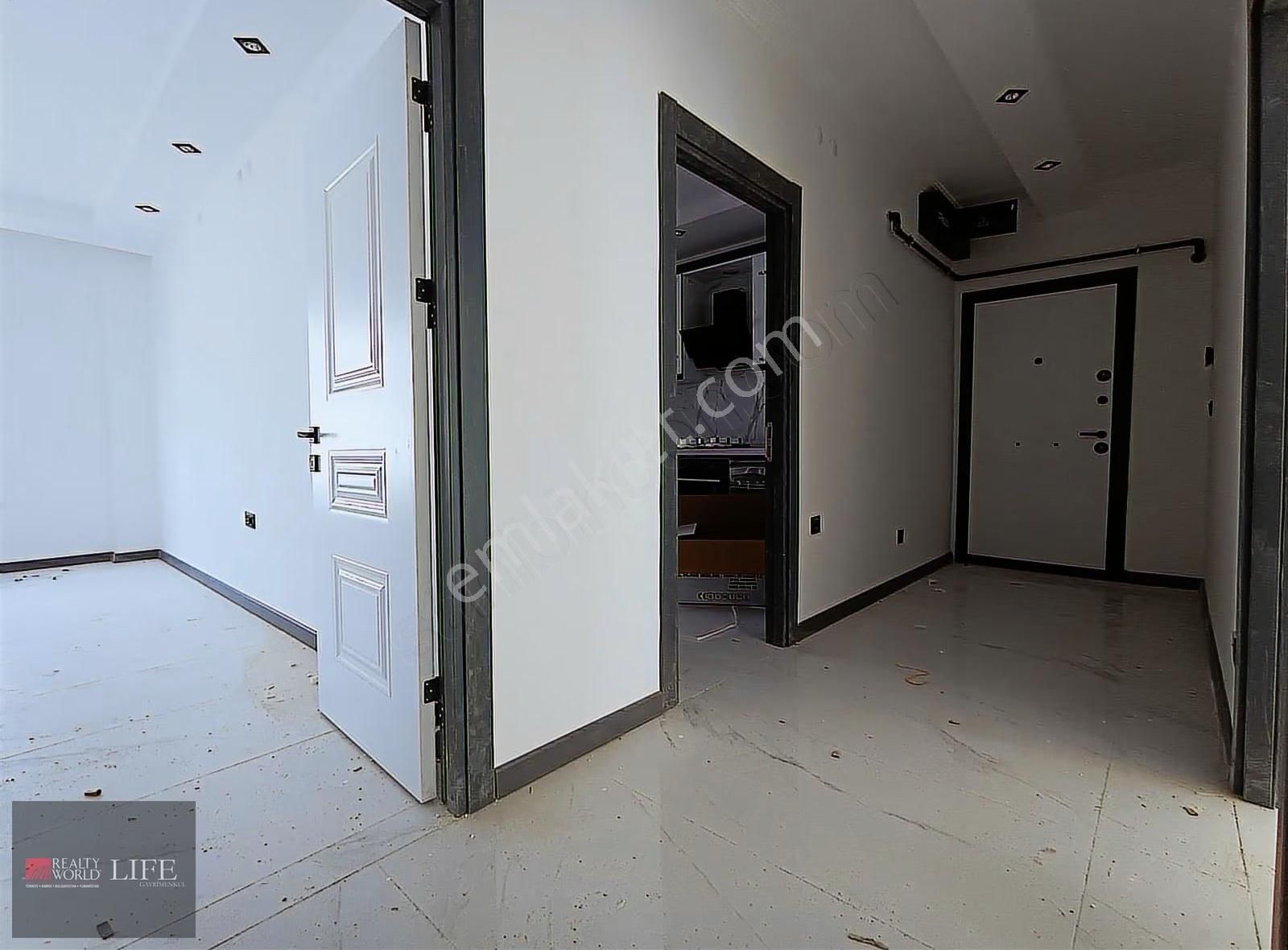 Rw Lıfe // 71 Evler Ertaş Yakını Özel Garajlı Satılık 2+1 Daire - Görsel 2