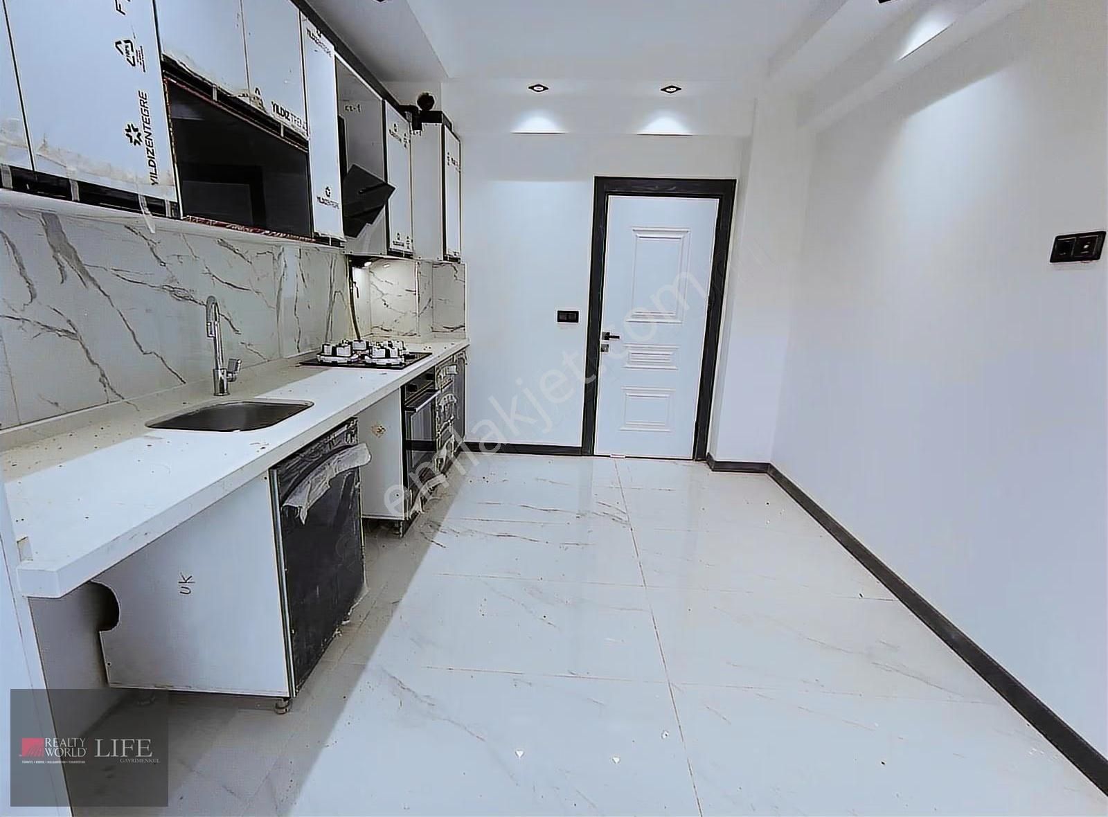 Rw Lıfe // 71 Evler Ertaş Yakını Özel Garajlı Satılık 2+1 Daire - Görsel 9