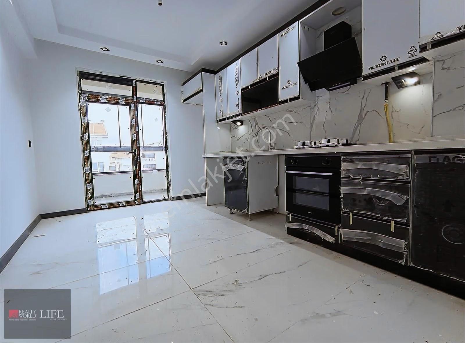 Rw Lıfe // 71 Evler Ertaş Yakını Özel Garajlı Satılık 2+1 Daire