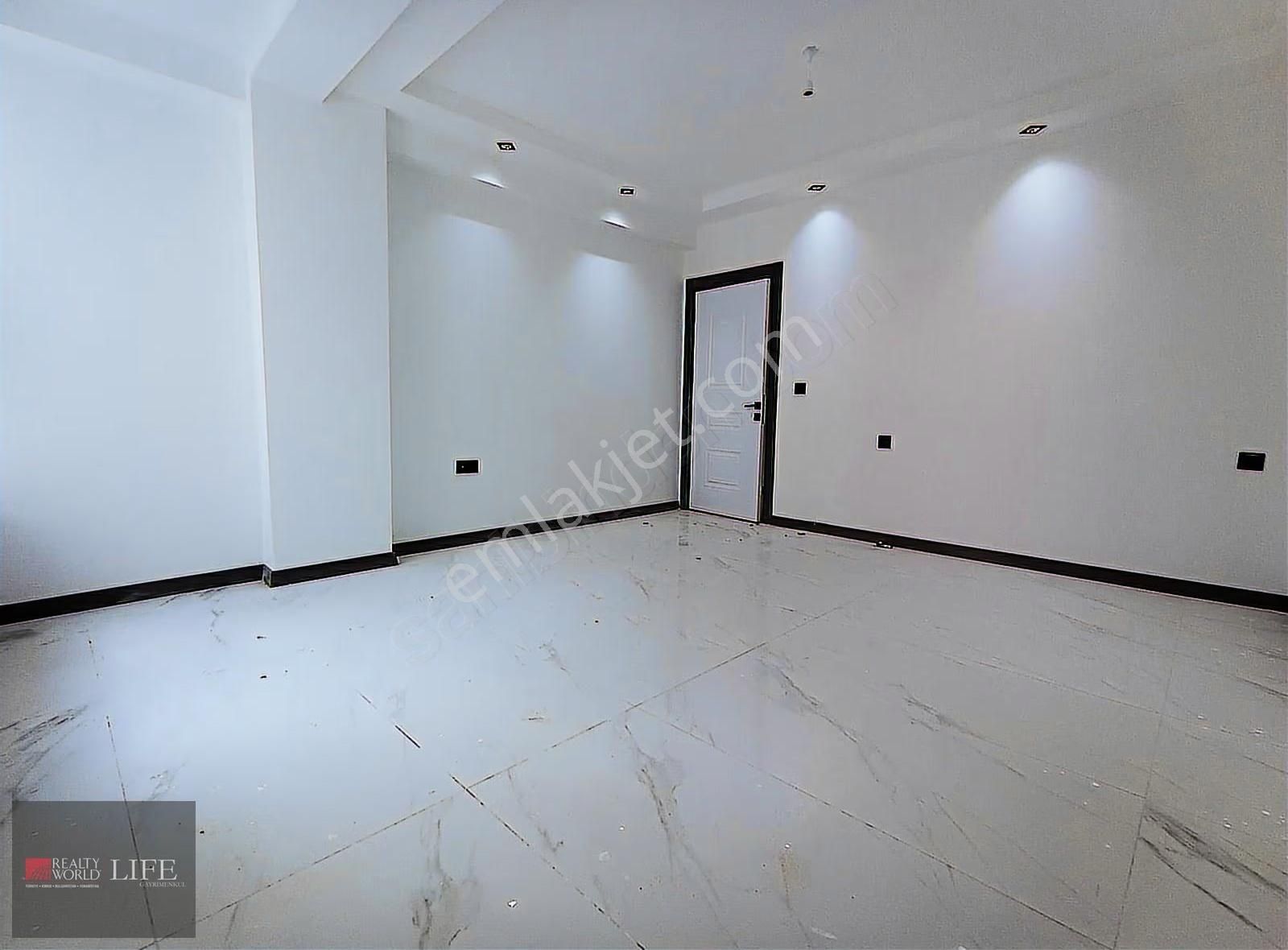 Rw Lıfe // 71 Evler Ertaş Yakını Özel Garajlı Satılık 2+1 Daire - Görsel 3