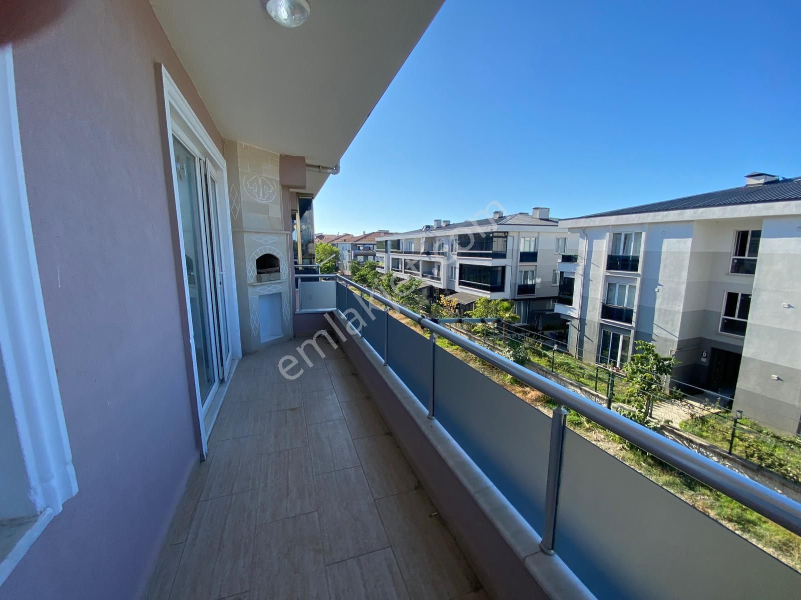 Havuzlu Güvenlikli Sitede Asansörlü Açık Cephe 2+1 Daire - Görsel 21