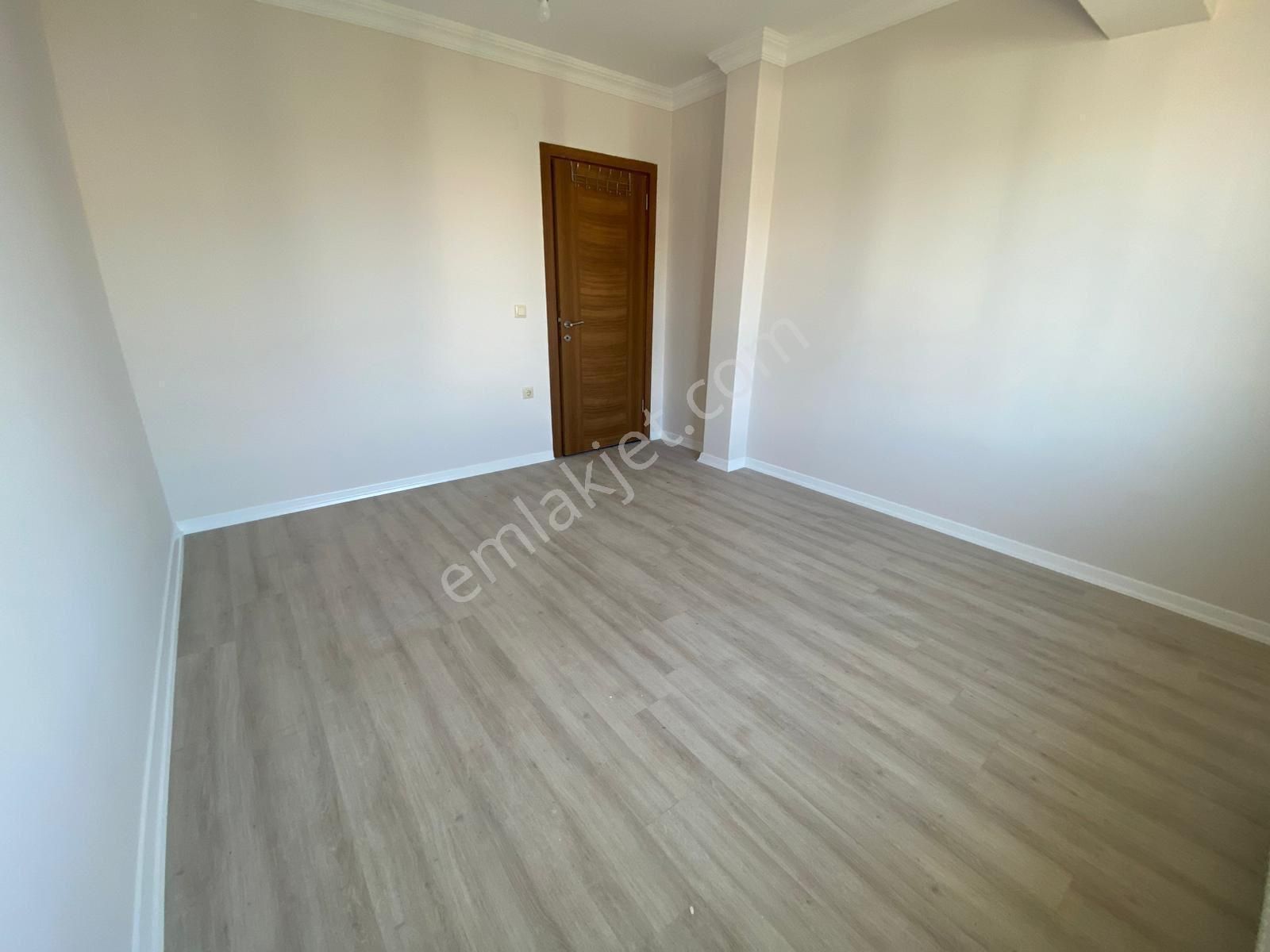 Havuzlu Güvenlikli Sitede Asansörlü Açık Cephe 2+1 Daire - Görsel 7