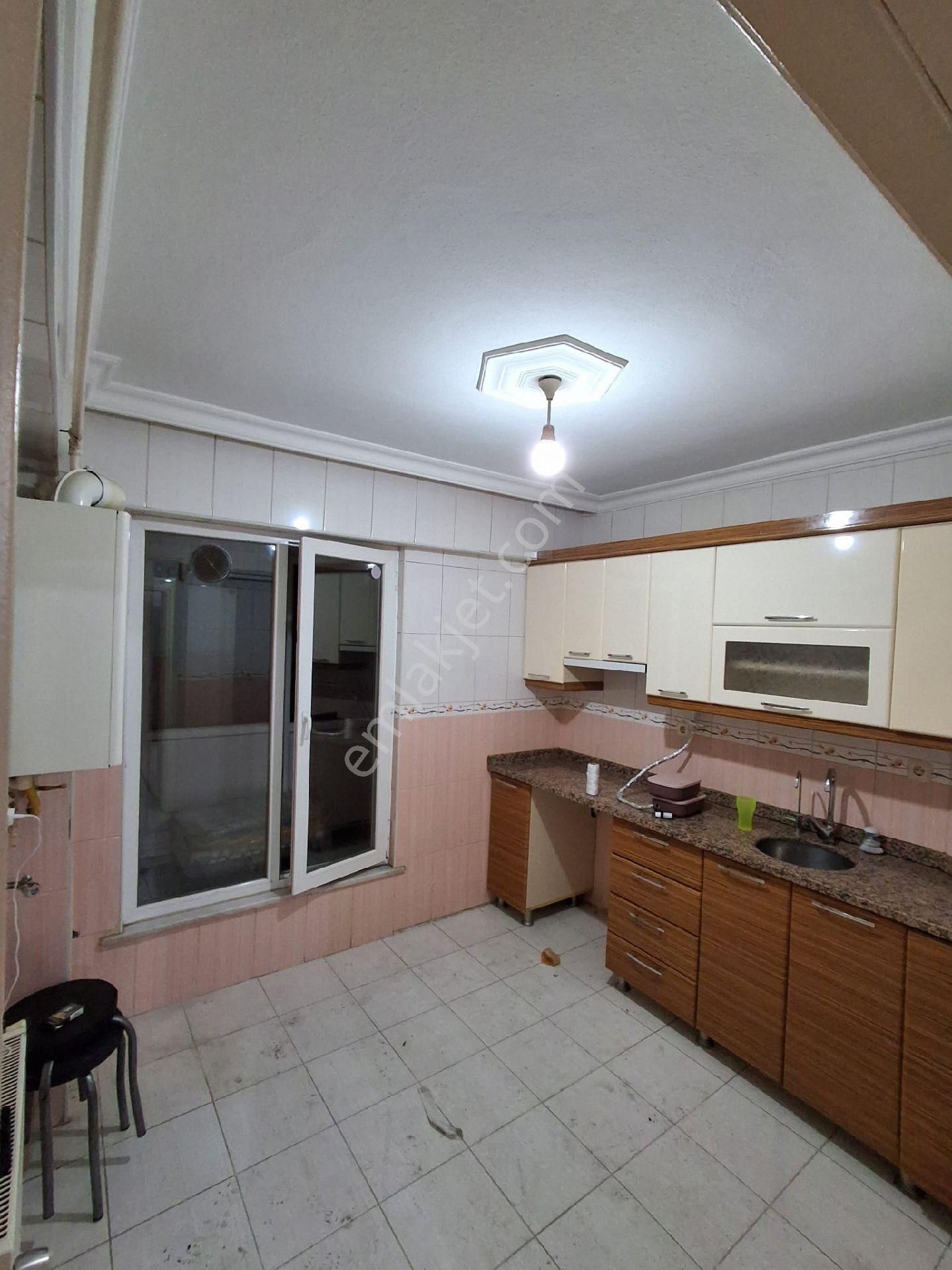 Bayrampaşa Da Kiralık Bahçe Kat Daire (videolu - Görsel 3