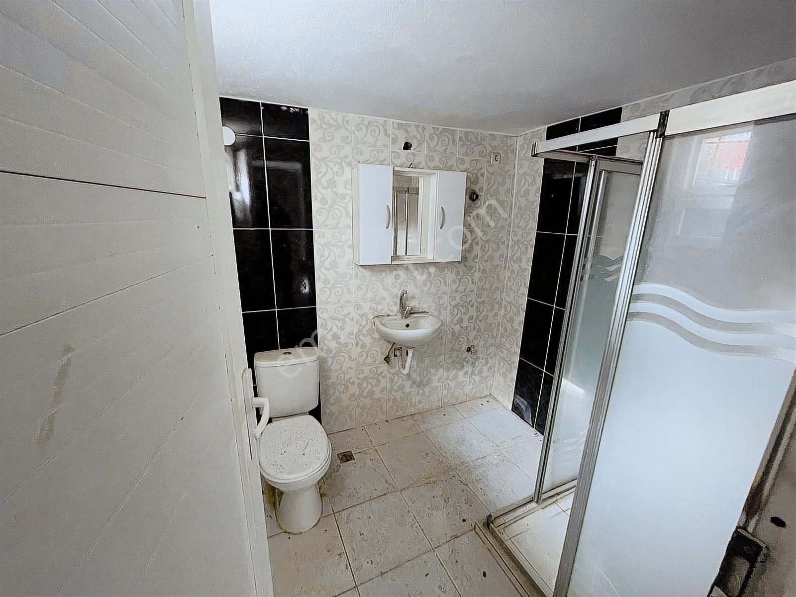 Yeşilyurt Mh.kanal Metroya Yakın 2 Katlı Müstakil Satılık Ev - Görsel 3