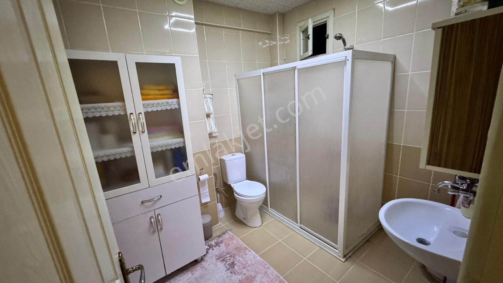 Fetih Caddesinde Merkezi Konumda Net 150 M2 Büyük 3+1 Daire - Görsel 3