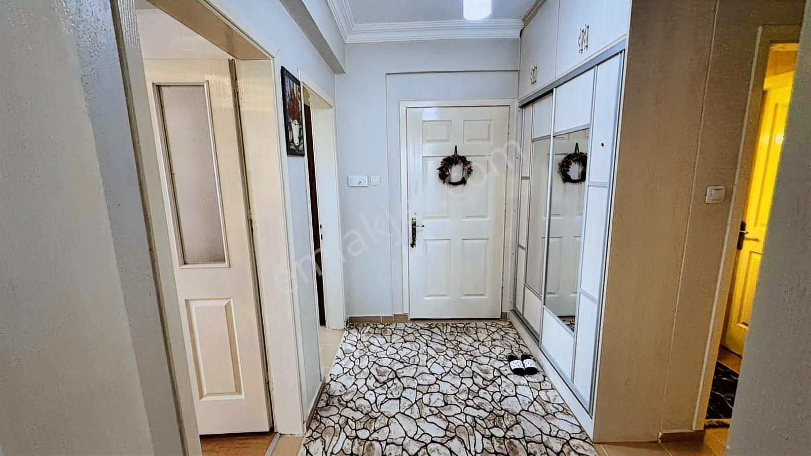 Fetih Caddesinde Merkezi Konumda Net 150 M2 Büyük 3+1 Daire - Görsel 6