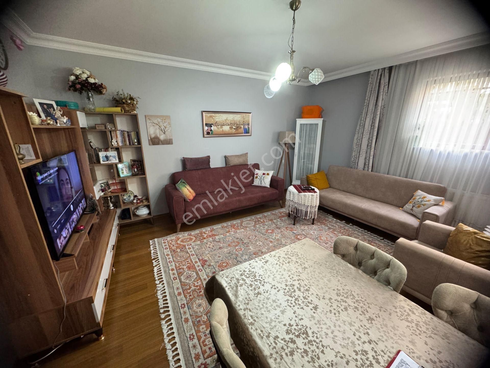 Ataşehir İnönü Alpkaya Cad., Yeditepe Yakını, Yatırımlık/oturumluk 1+1 Daire - Görsel 3