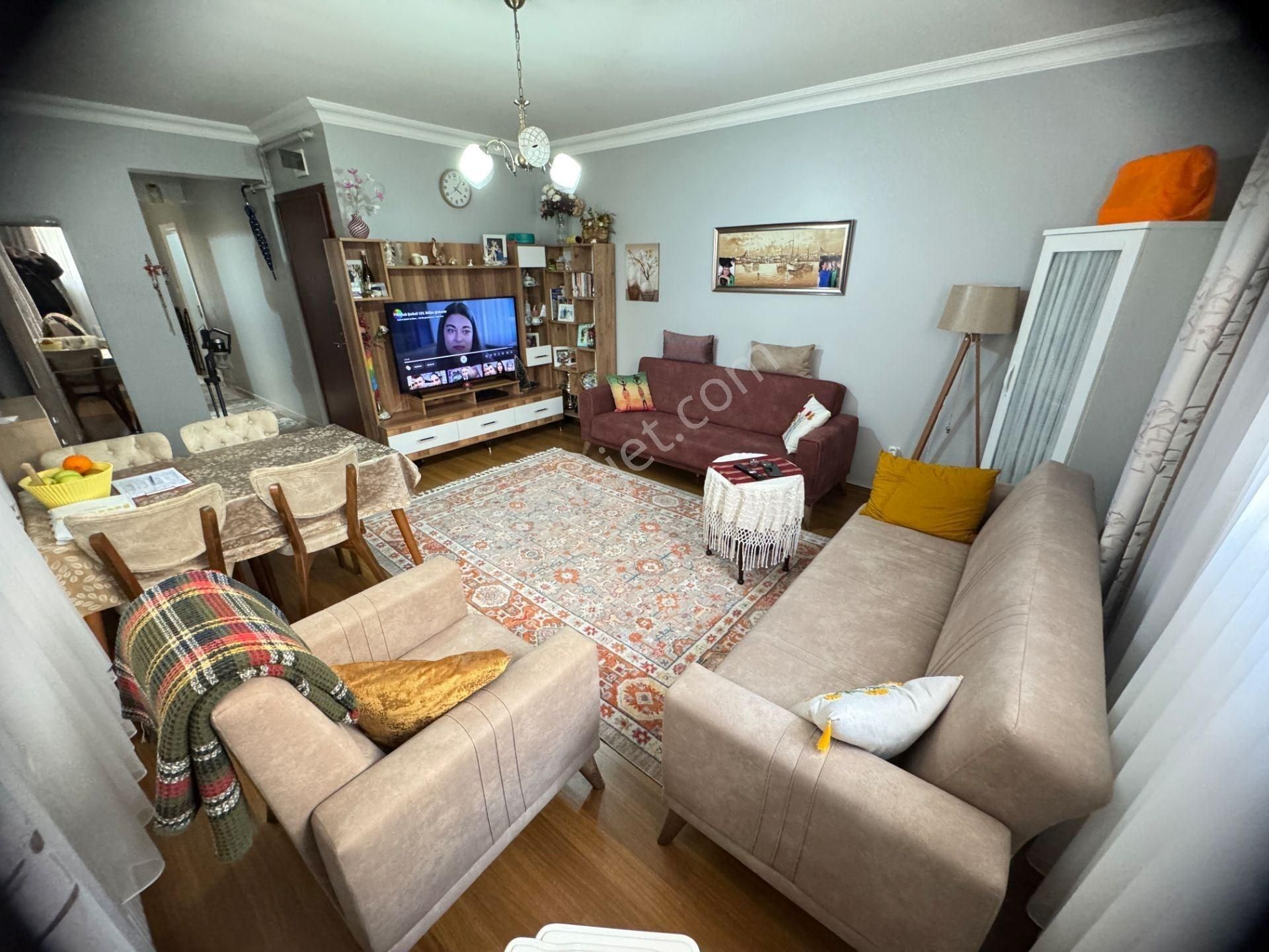 Ataşehir İnönü Alpkaya Cad., Yeditepe Yakını, Yatırımlık/oturumluk 1+1 Daire - Görsel 2