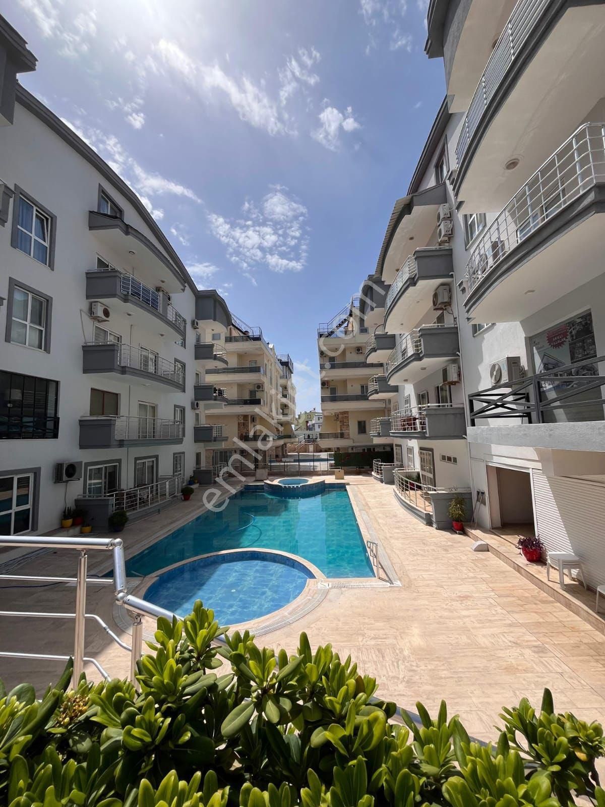 ❗️havuzlu Sitede Plaja 300 Mt. 2+1 Daire Ara Kat❗️