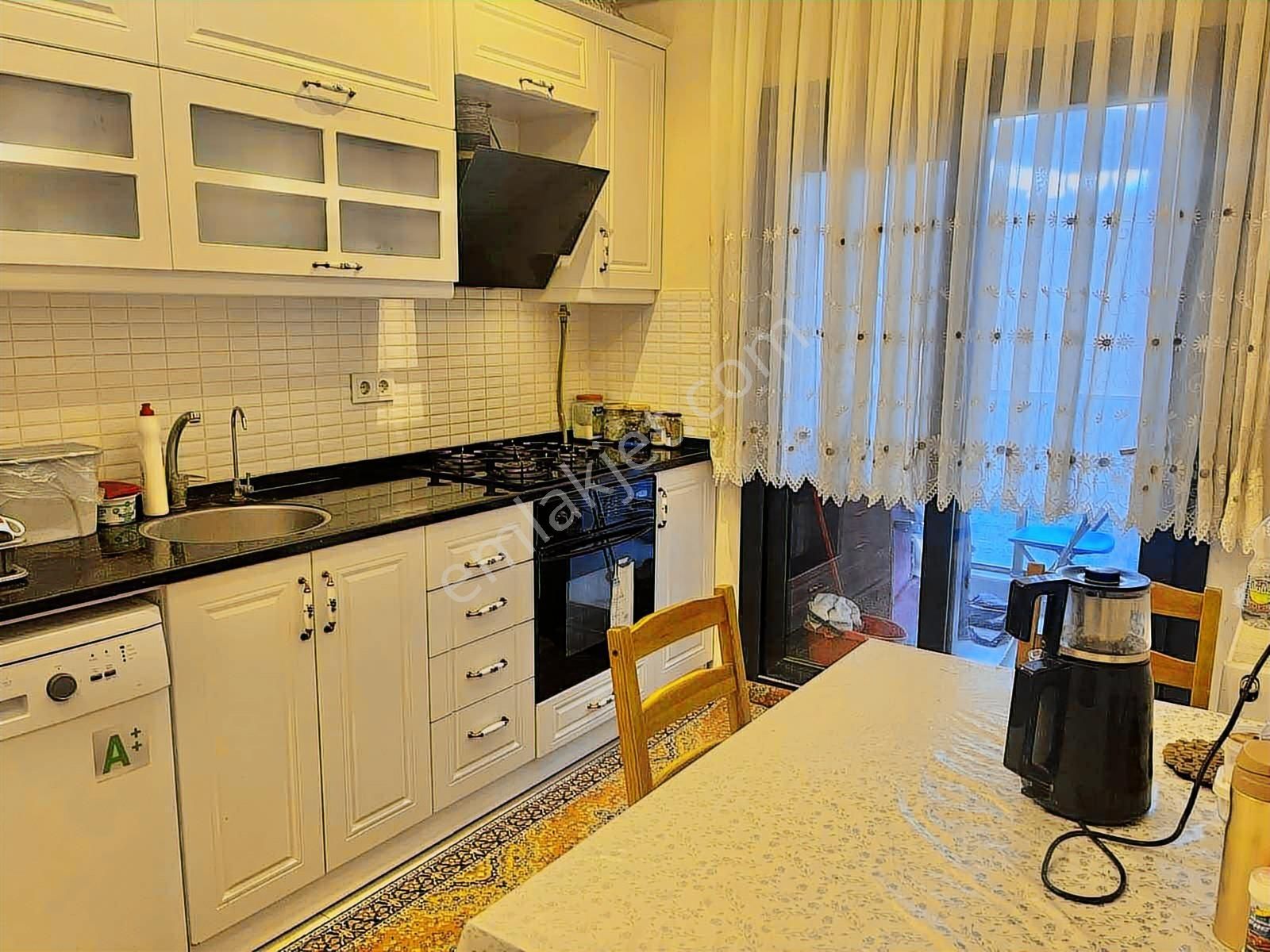 Çiğli Yenimahalle Kiralik Full Eşyalı 2+1 Daire - Görsel 2