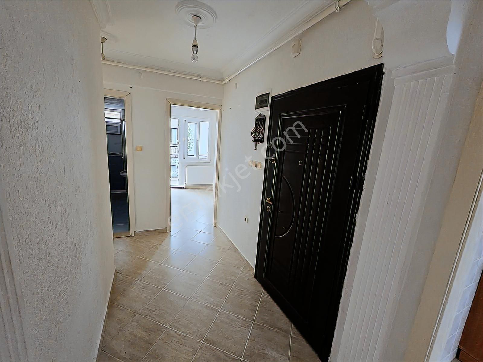 Anadolu Caddesi Yakını Kiralık 2+1 Daire - Görsel 25