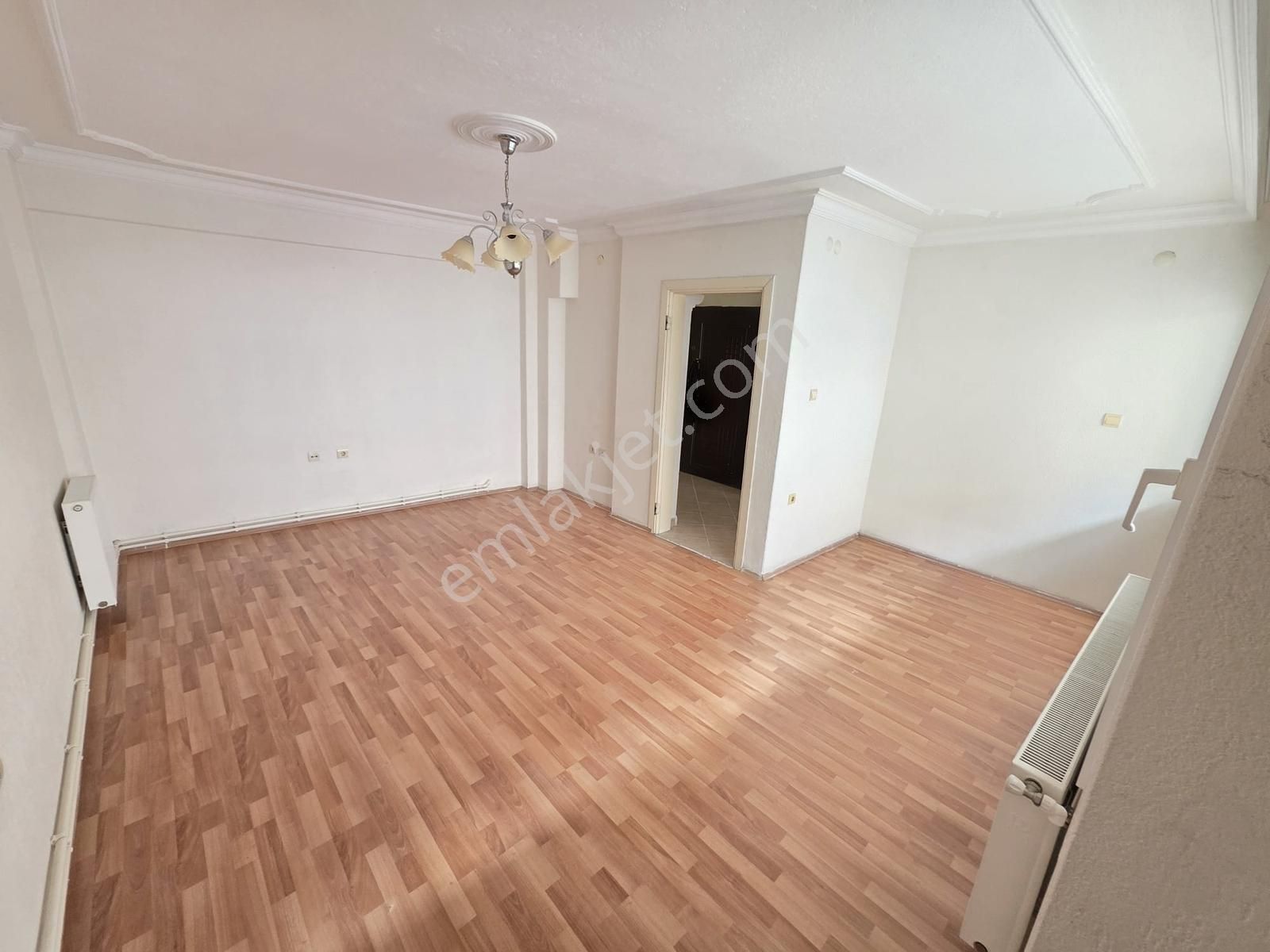 Anadolu Caddesi Yakını Kiralık 2+1 Daire - Görsel 4