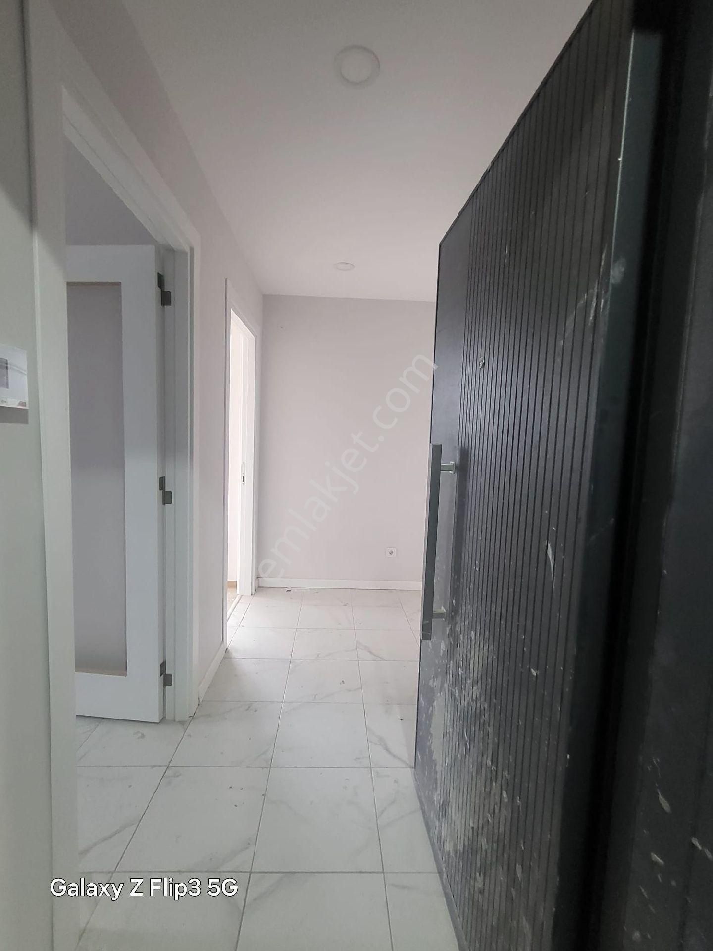 Görgülü Emlaktan Sancaktepede Satılık Daire