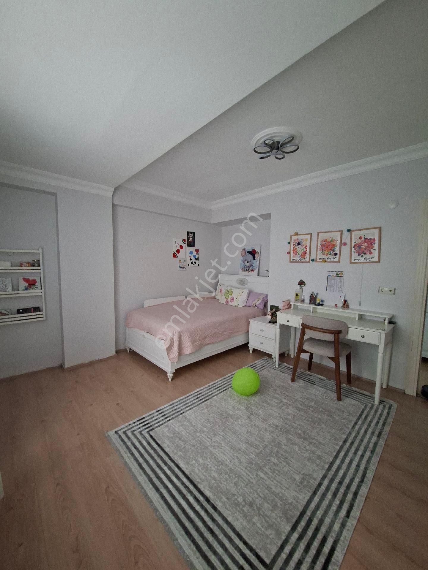 Yüksek Giriş 2 Artı 1 Daire - Görsel 13
