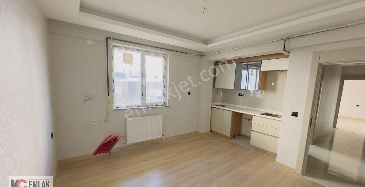 Kc Emlaktan Bölgenin En Uygun Ve Şık 2+0 85m2 Köşe Başında Fırsat Dairesi - Görsel 18