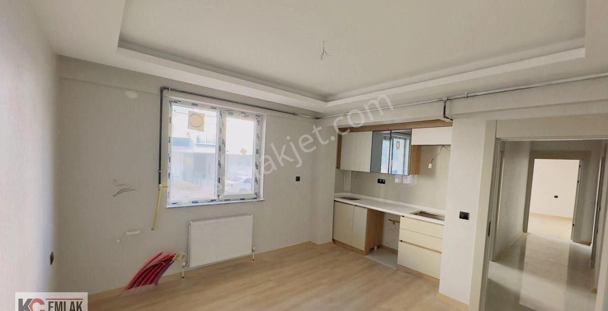 Kc Emlaktan Bölgenin En Uygun Ve Şık 2+0 85m2 Köşe Başında Fırsat Dairesi - Görsel 9
