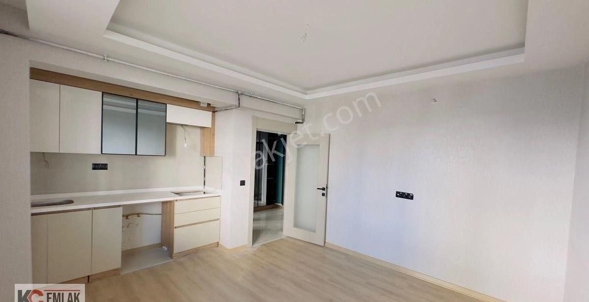 Kc Emlaktan Bölgenin En Uygun Ve Şık 2+0 85m2 Köşe Başında Fırsat Dairesi - Görsel 7