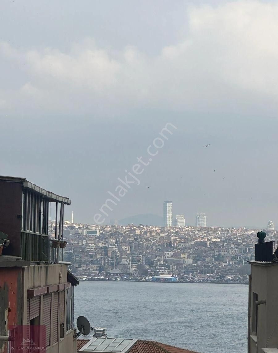 Taksim'de Airbnb Ruhsatlı Boğaz Manzaralı Satılık Ferah Daire - Görsel 2